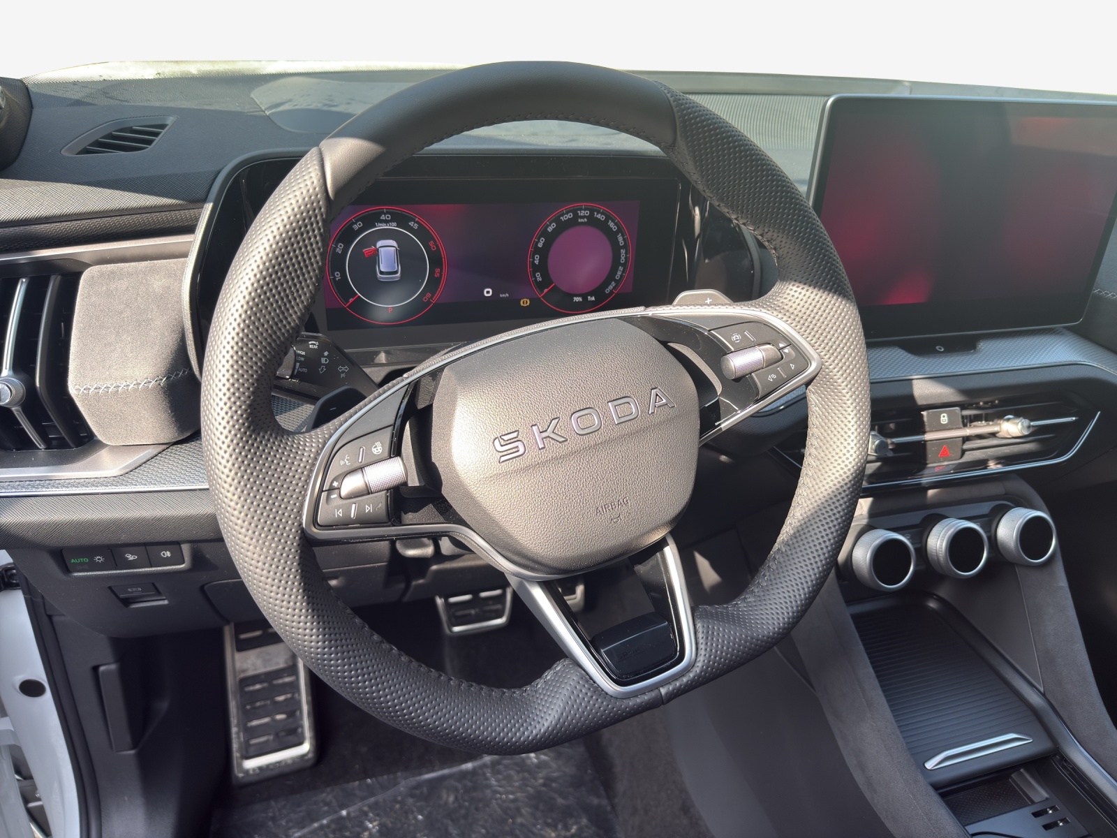 SKODA Kodiaq 2.0 TDI Sportline 4x4-image-9