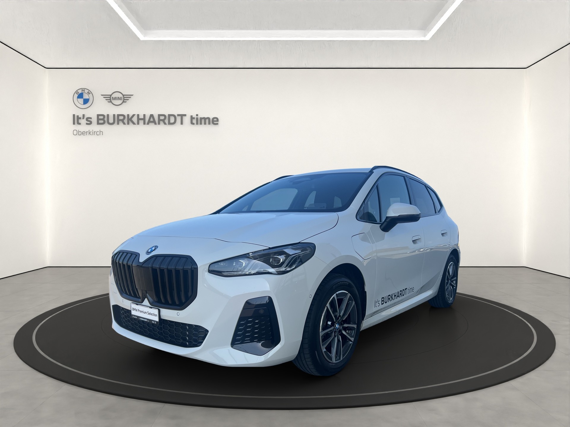BMW 225e xDr. Act. T. M Sport-image-0