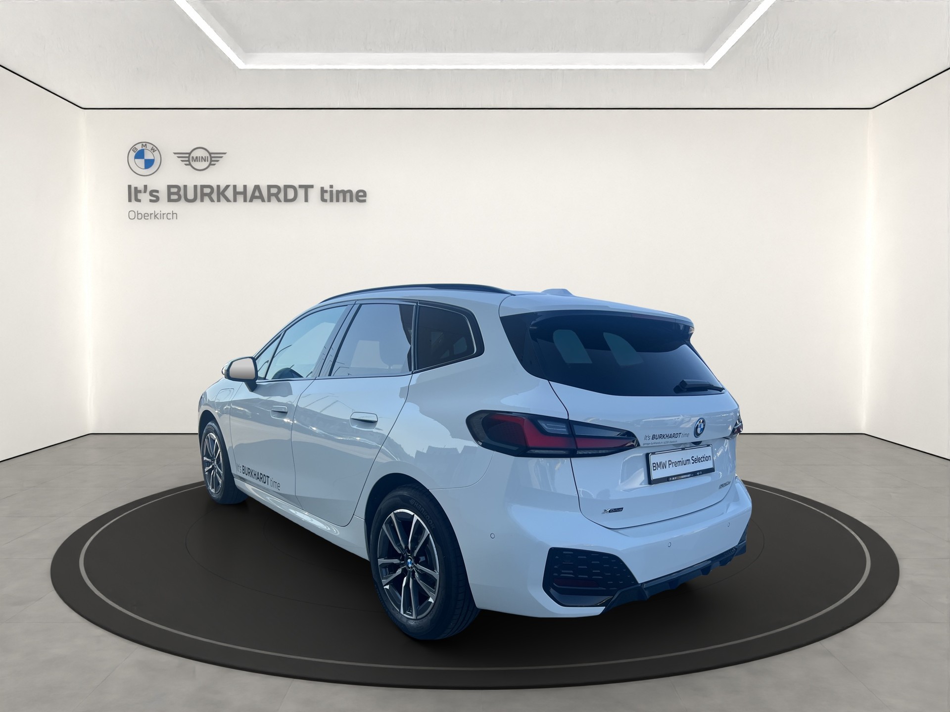 BMW 225e xDr. Act. T. M Sport-image-2