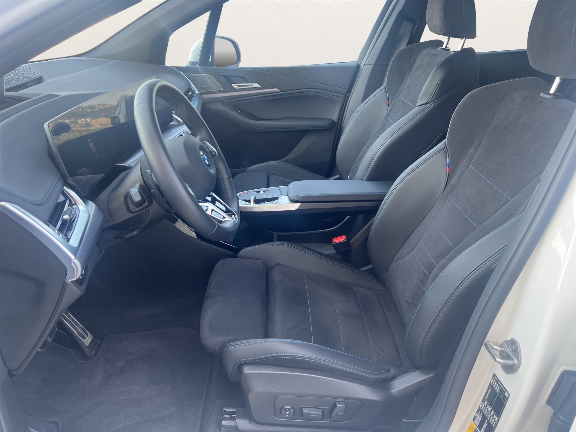 BMW 225e xDr. Act. T. M Sport-image-9