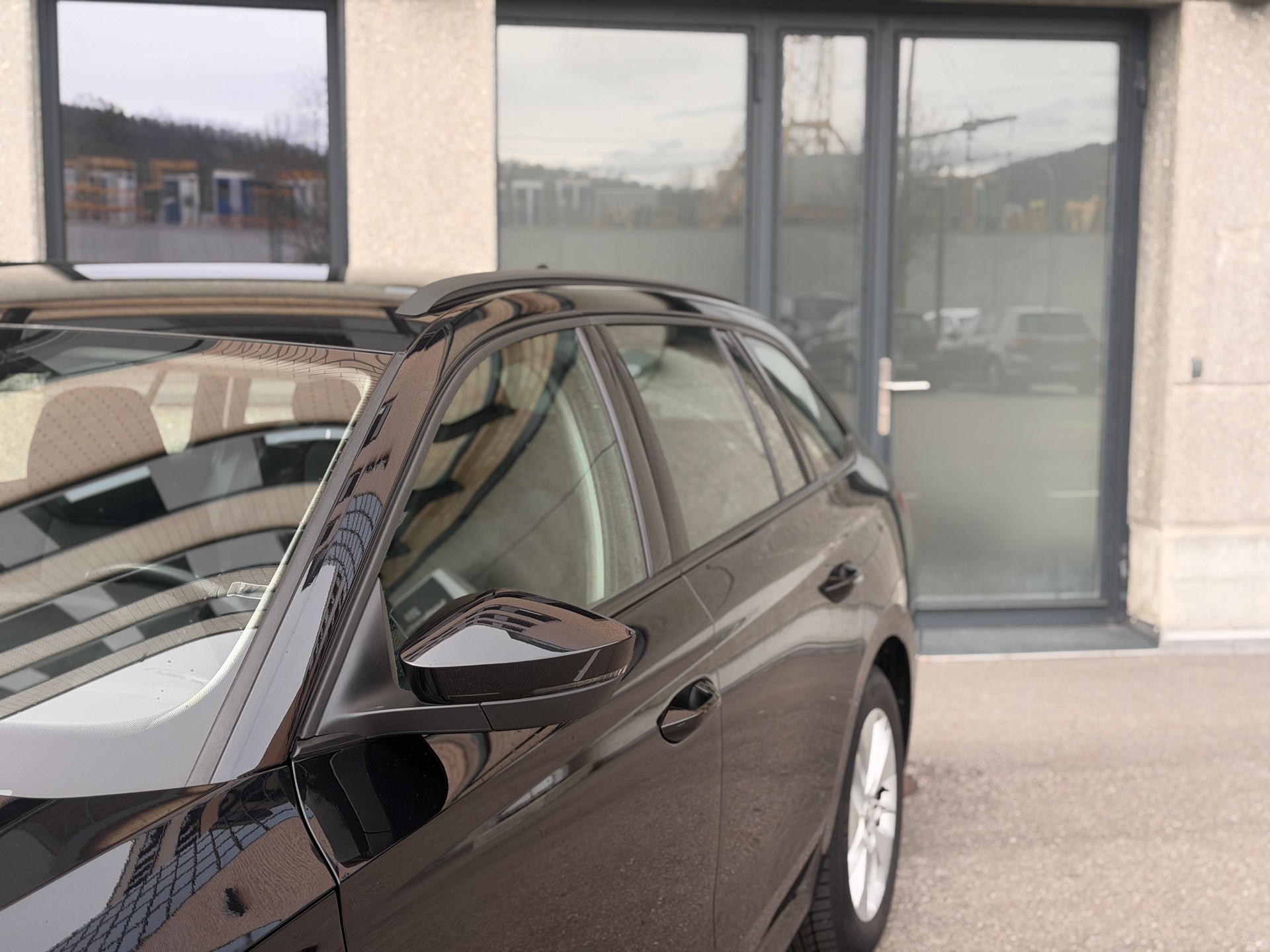 SKODA Octavia Combi 2.0 TDI DSG Ambition 4x4-image-9