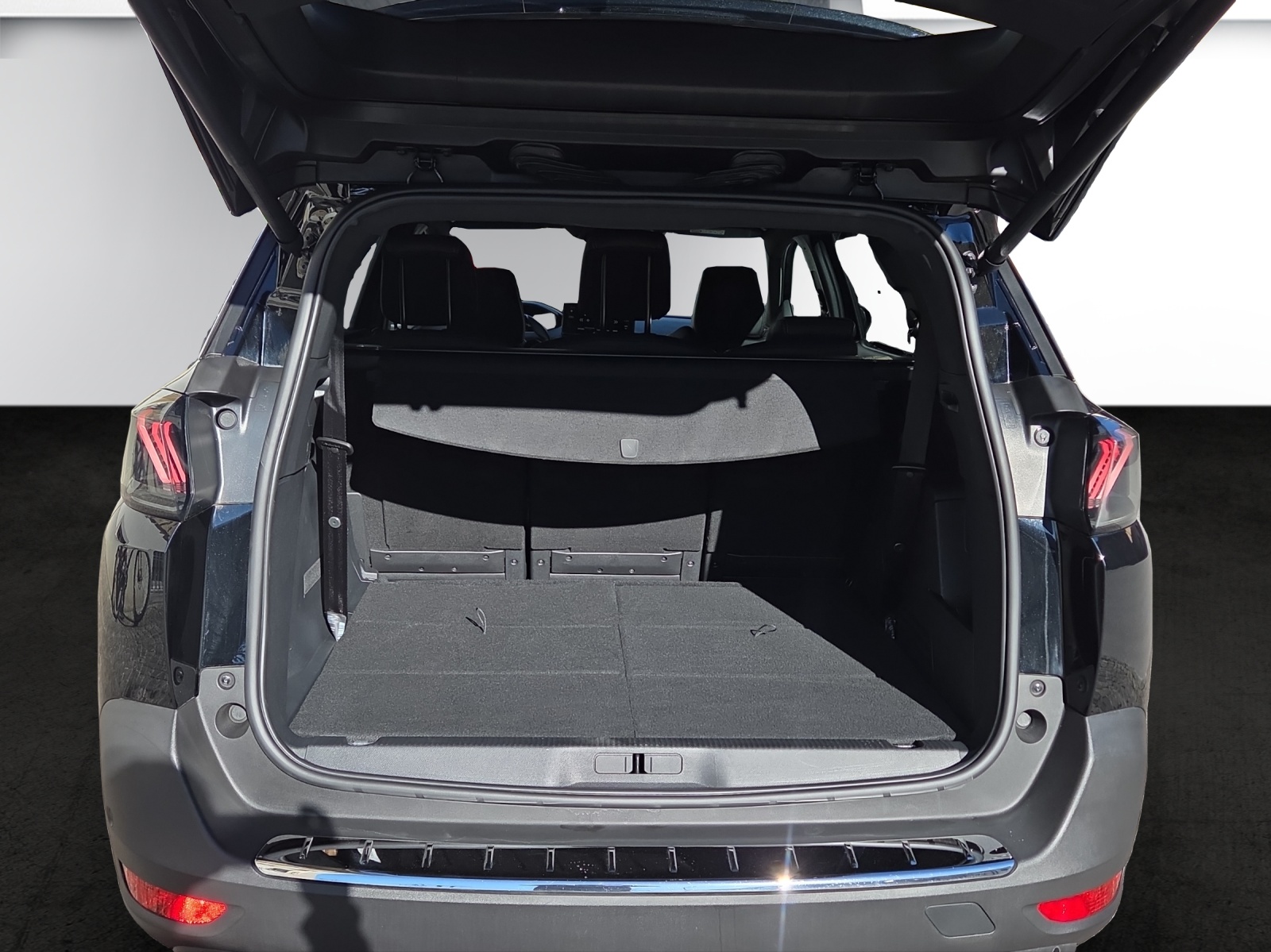 PEUGEOT 5008 1.5 BlueHDi GT EAT8-image-17