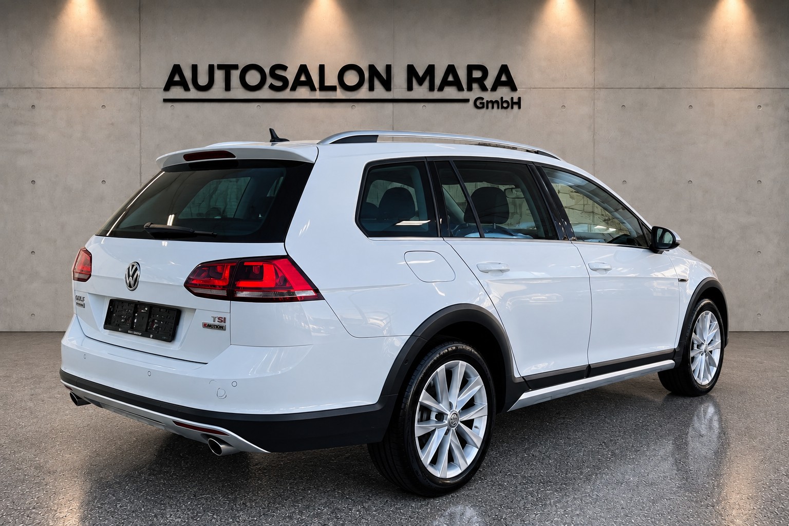 VW Golf 1.8 TSI Alltrack 4Motion-image-5