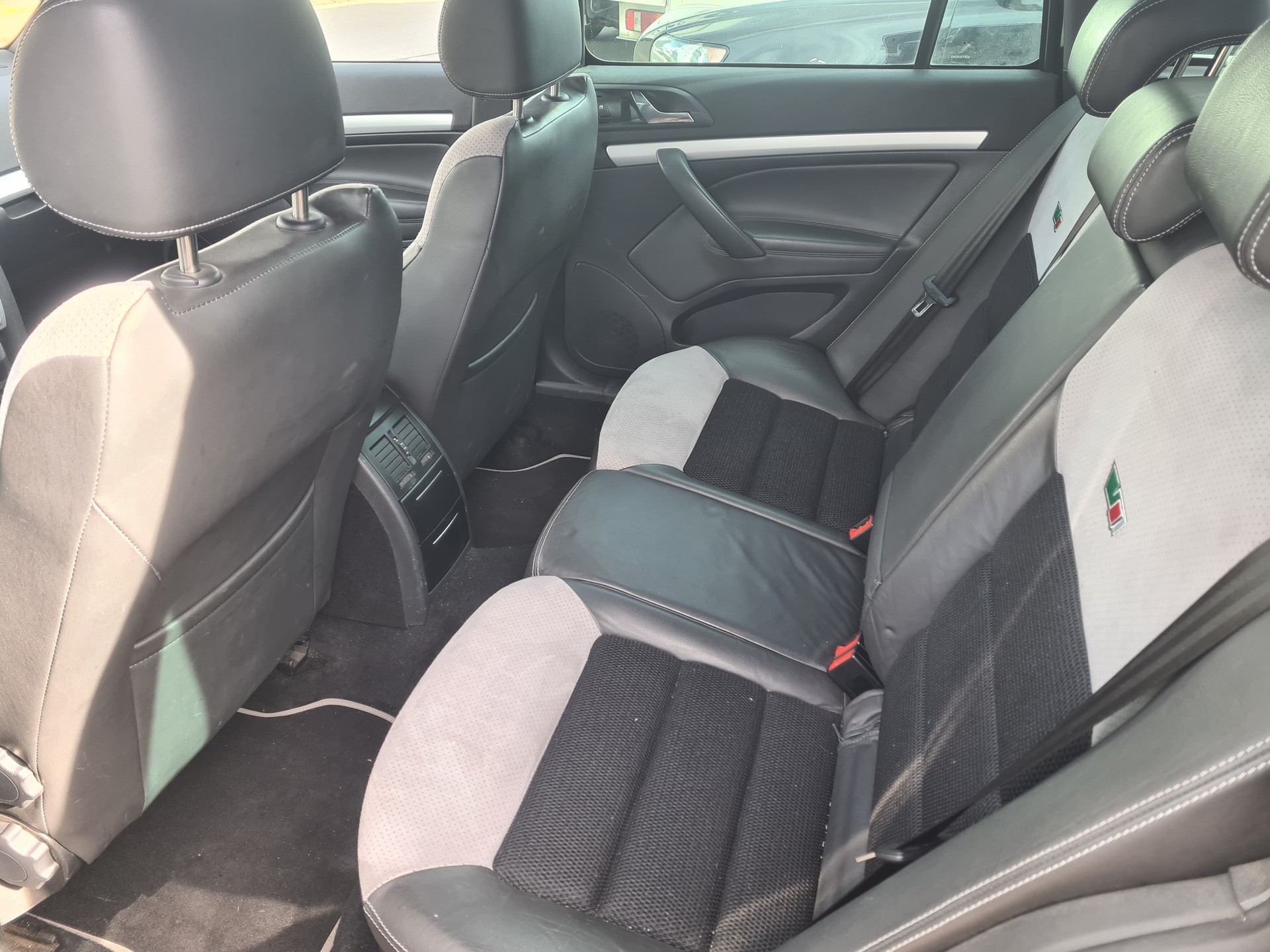 SKODA Octavia 2.0 TFSI RS-image-6