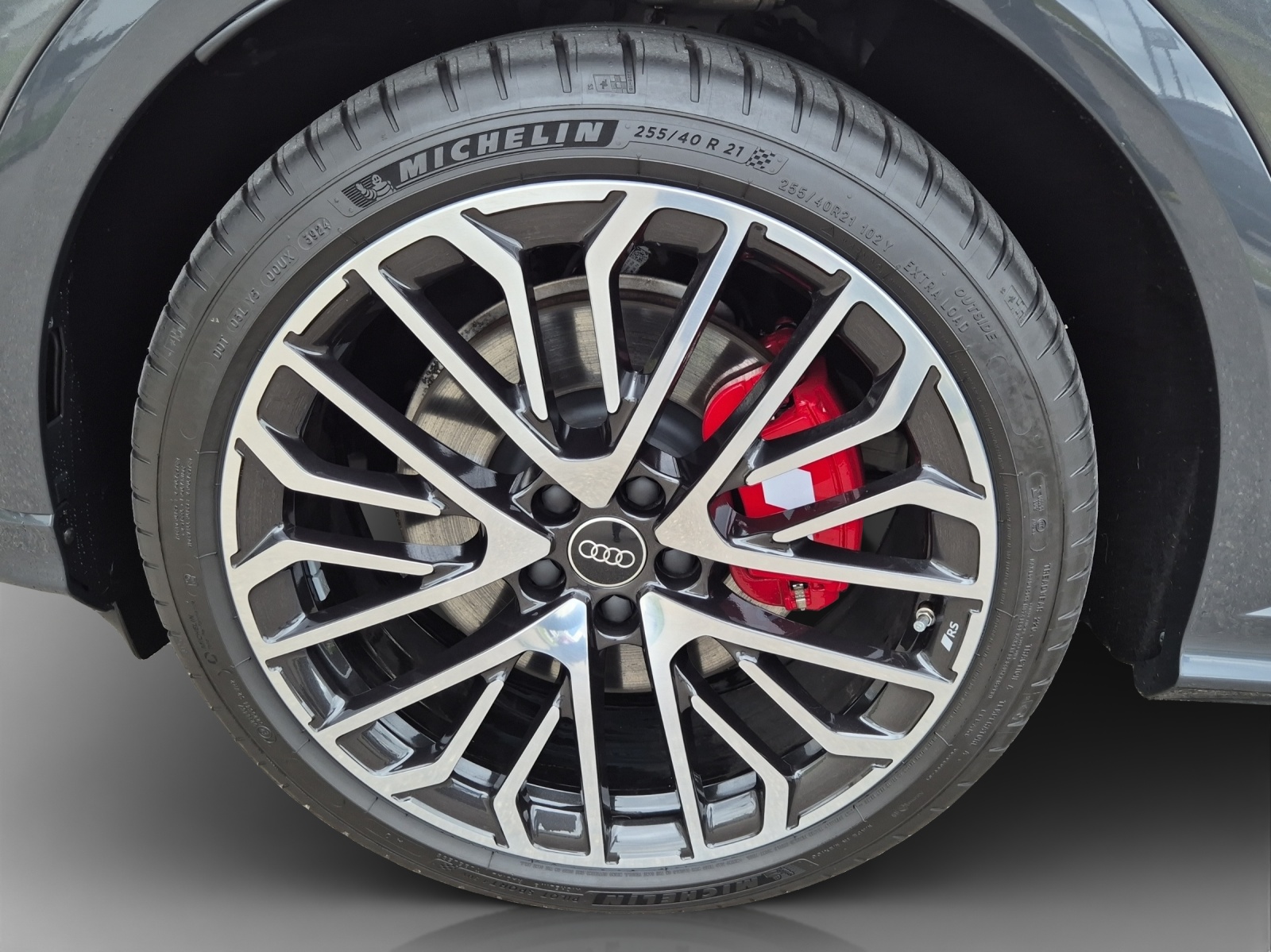 AUDI SQ5 TFSI quattro S-tronic-image-13