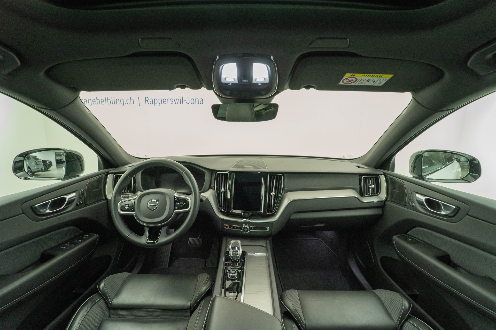 VOLVO XC60 2.0 T6 TE Ultimate Dark eAWD-image-5