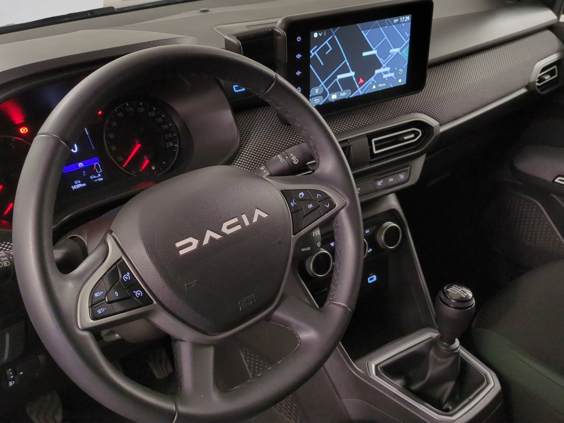 DACIA Jogger TCe 110 Extreme-image-11