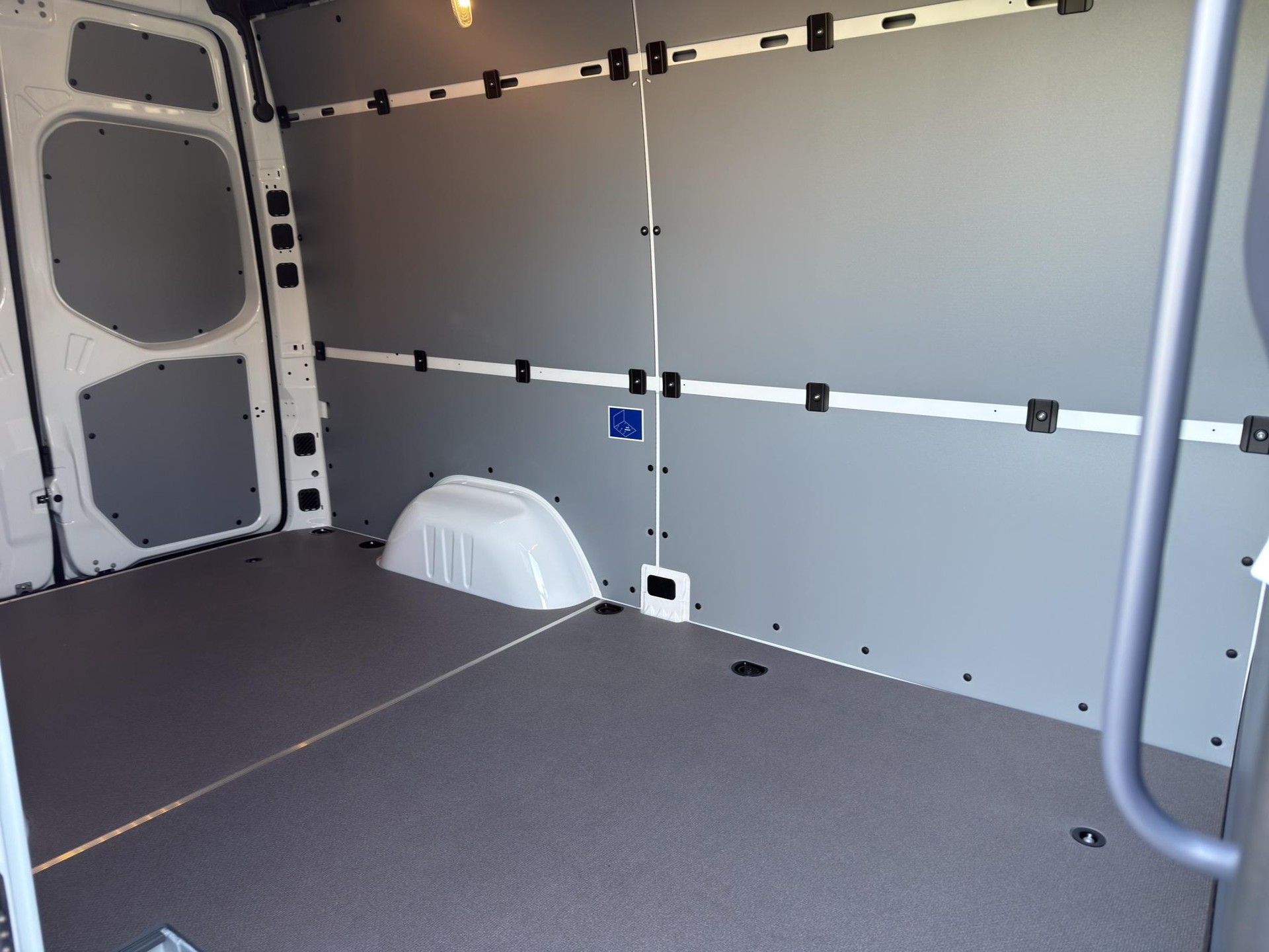 MERCEDES-BENZ Sprinter 317 Kaw. 3665 S 2.0 CDI 170 Pro-image-5