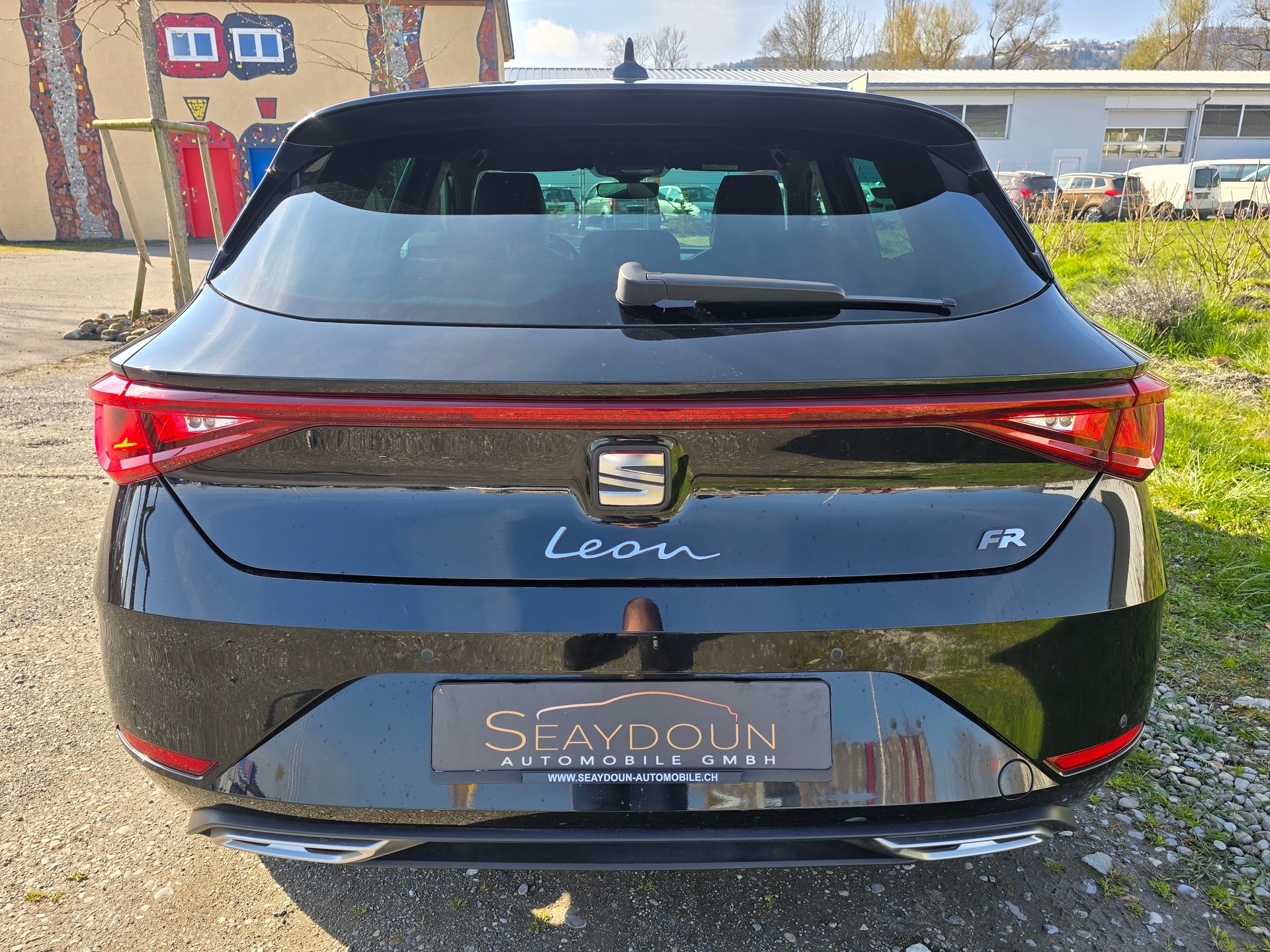 SEAT Leon 1.5 eTSI mHEV DSG FR-image-5