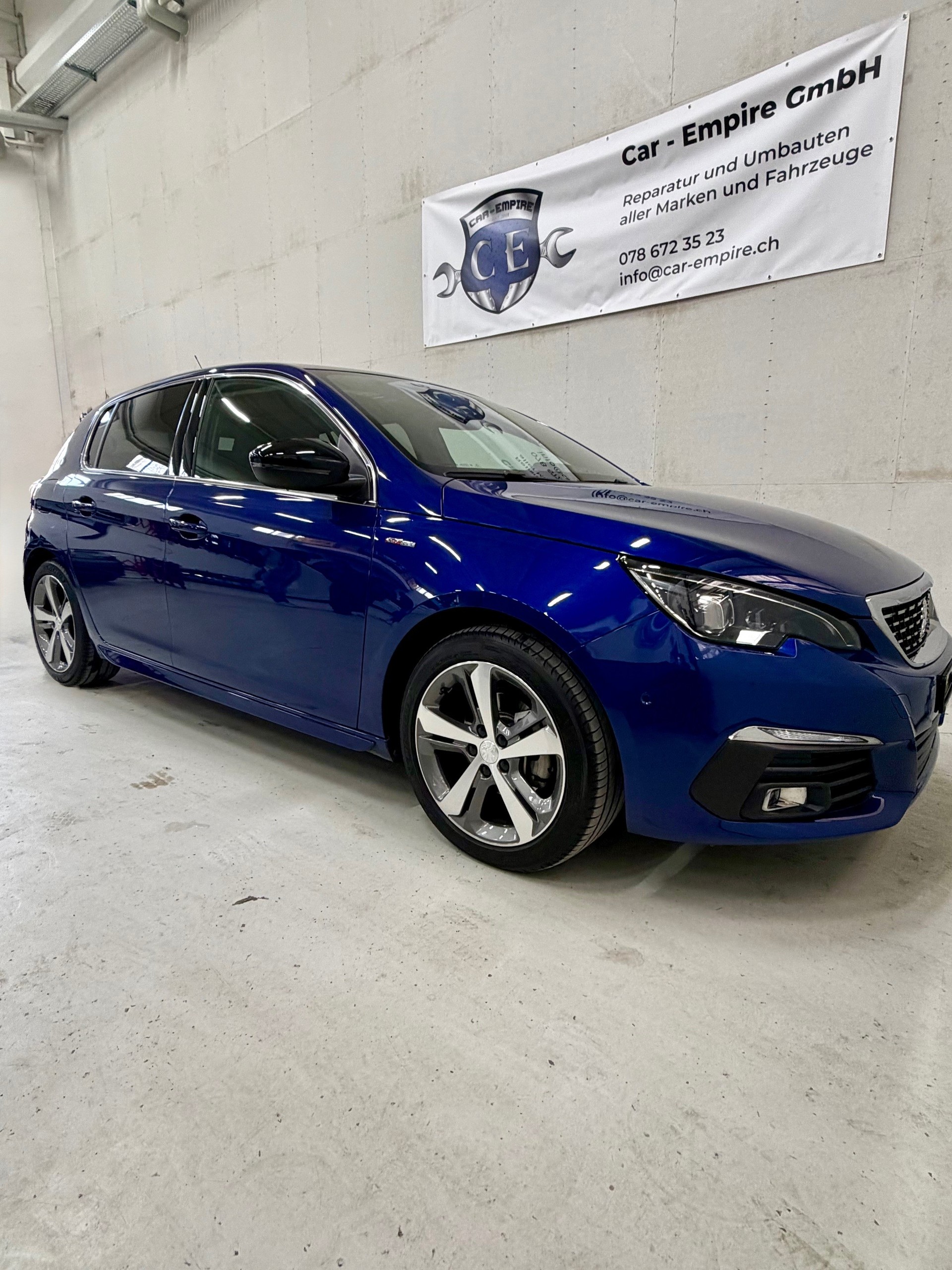 PEUGEOT 308 1.2 Pure Tech GT Line EAT8-image-7