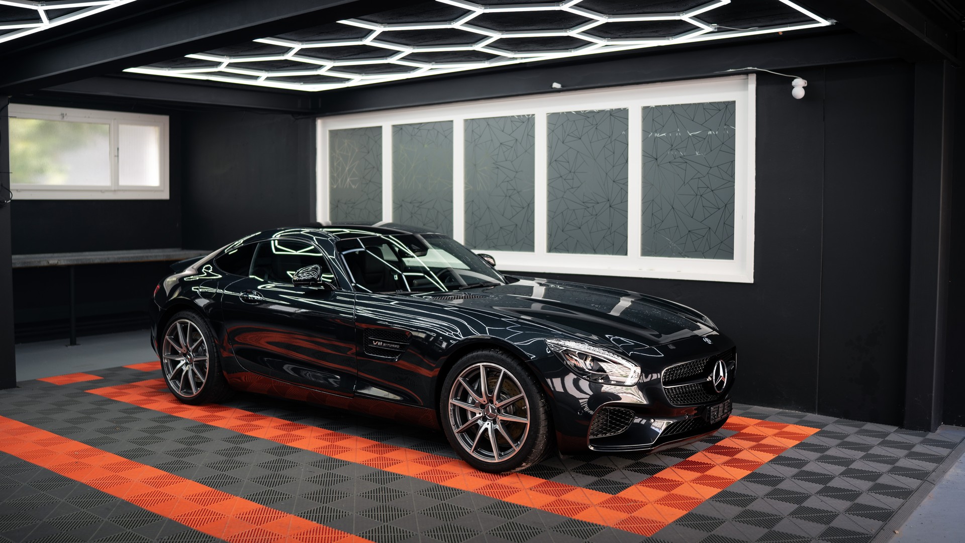 MERCEDES-BENZ AMG GT-image-0