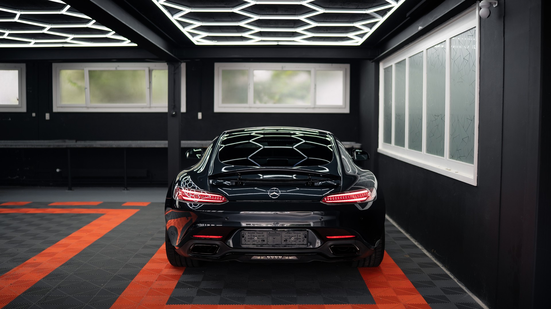 MERCEDES-BENZ AMG GT-image-5