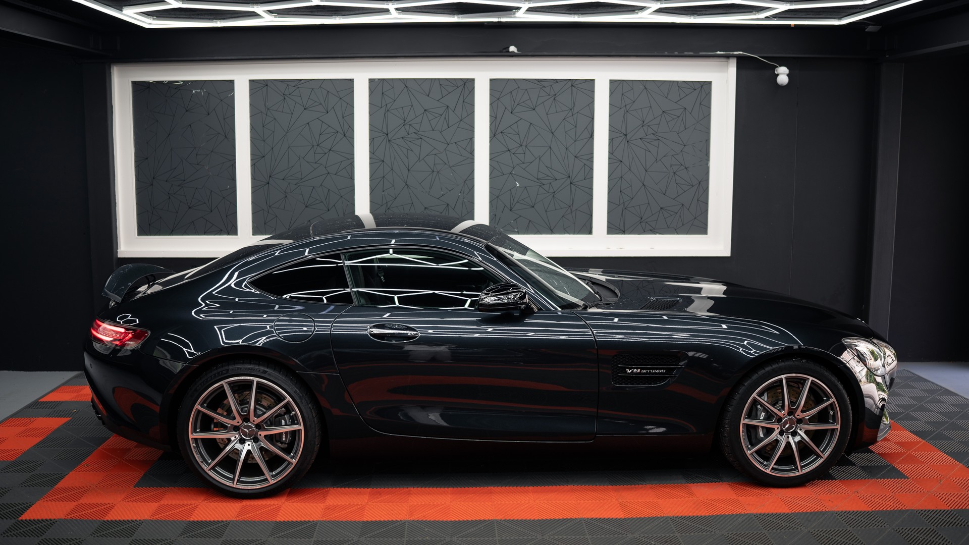 MERCEDES-BENZ AMG GT-image-7