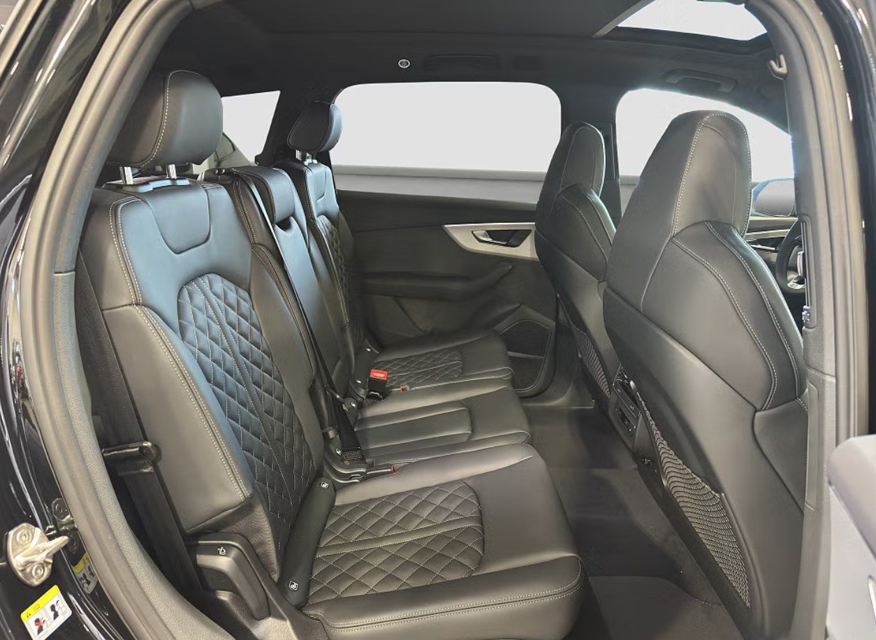 AUDI Q7 SUV TFSI e quattro 360 kW S line tiptronic-image-14