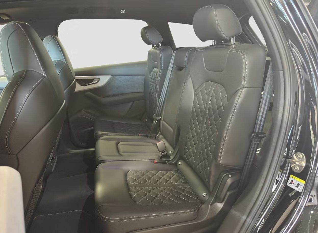 AUDI Q7 SUV TFSI e quattro 360 kW S line tiptronic-image-13