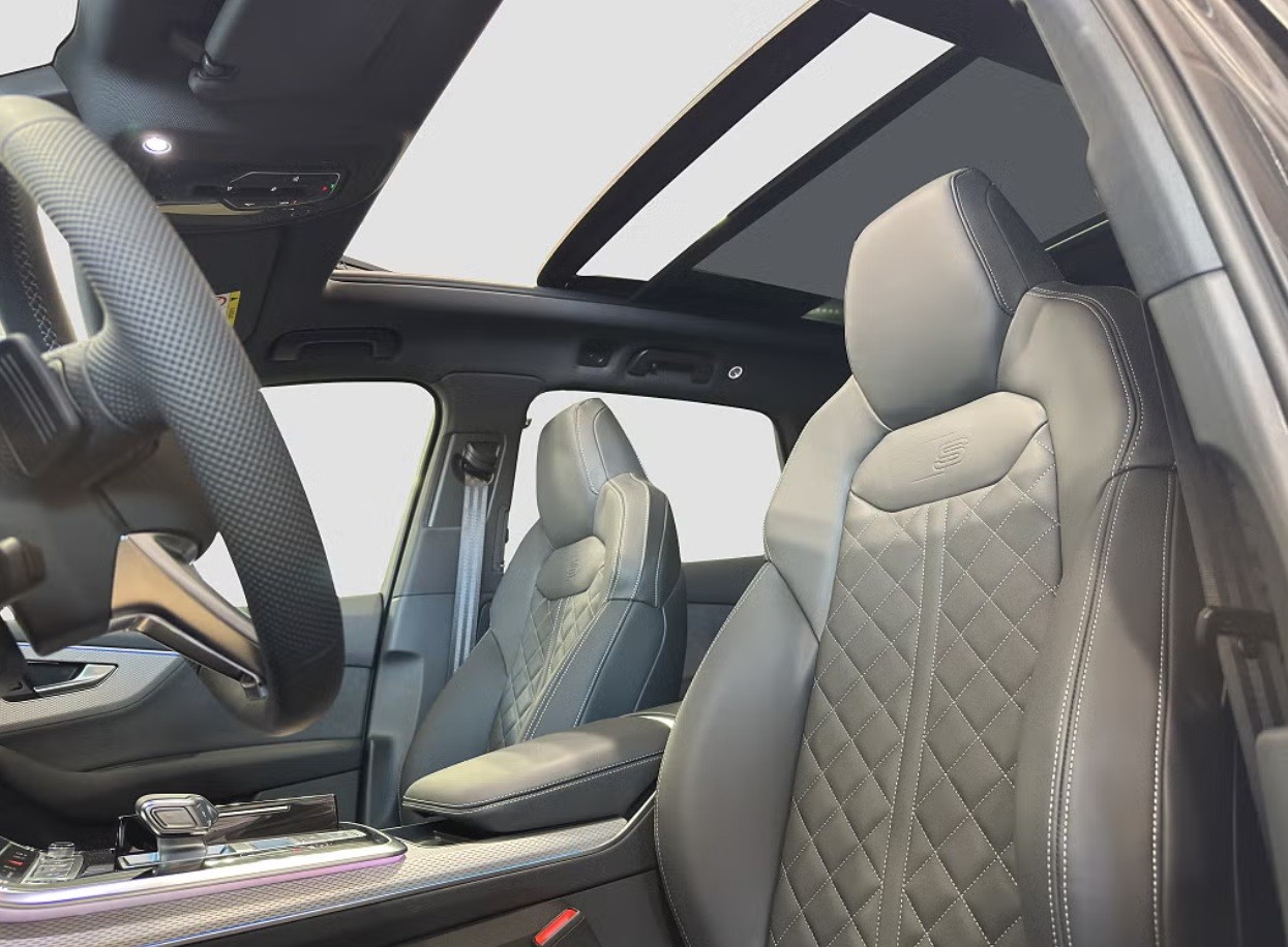 AUDI Q7 SUV TFSI e quattro 360 kW S line tiptronic-image-11