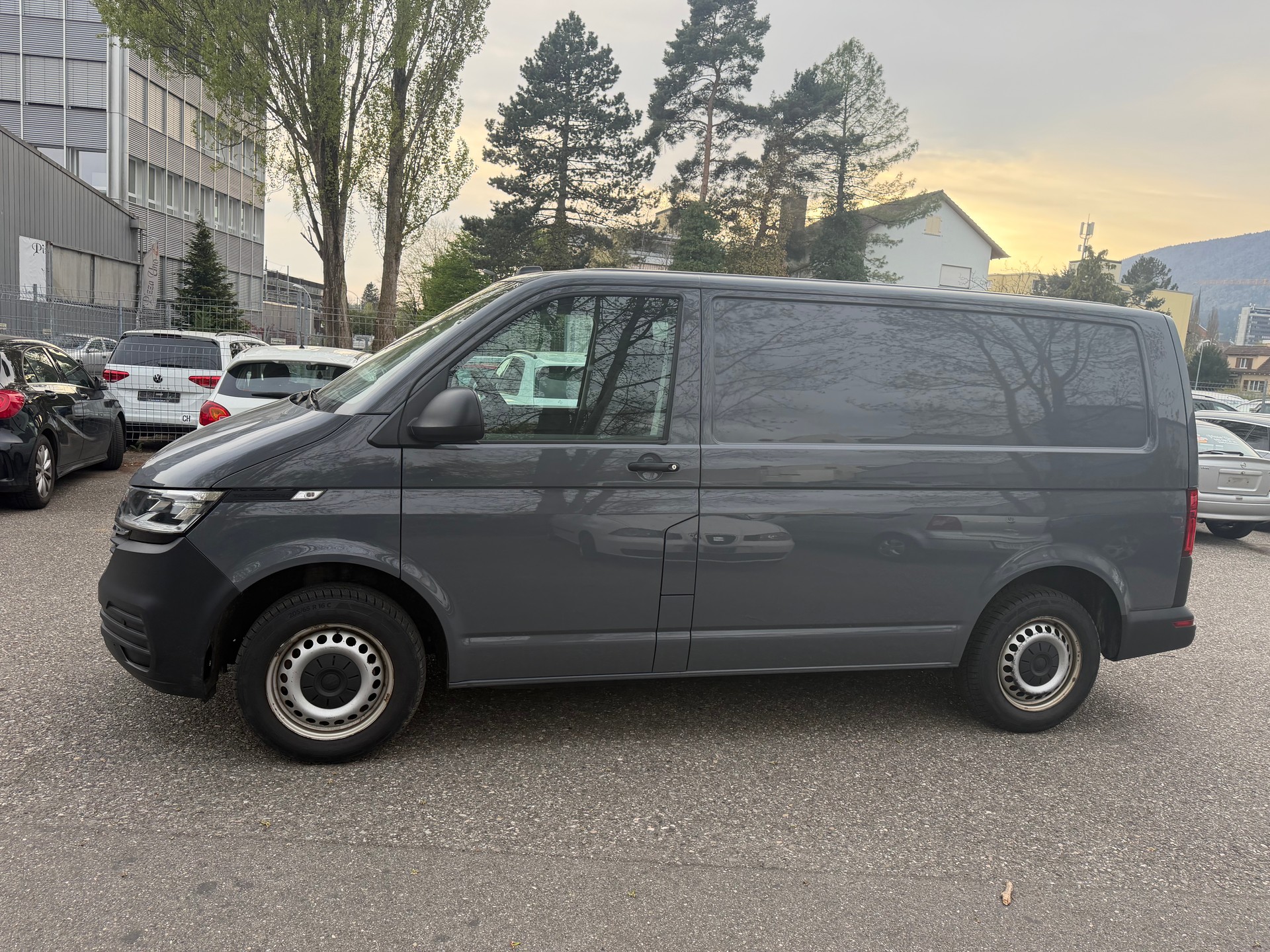 VW T6.1 2.0 TDI 4Motion DSG * Klima * Gr. Navi * Tempomat * PDC V&H * Nutzlast 772Kg * Ab MFK 11.2025-image-8