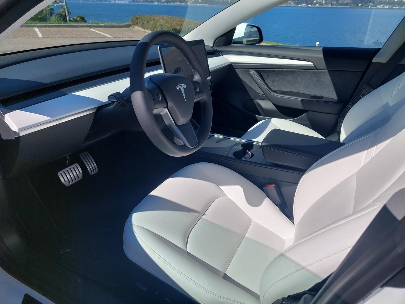 TESLA Model 3 Performance Dual Motor AWD-image-6