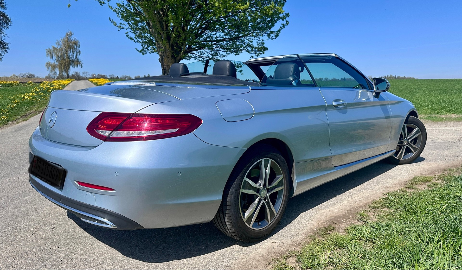 MERCEDES-BENZ C 180 Cabriolet-image-13