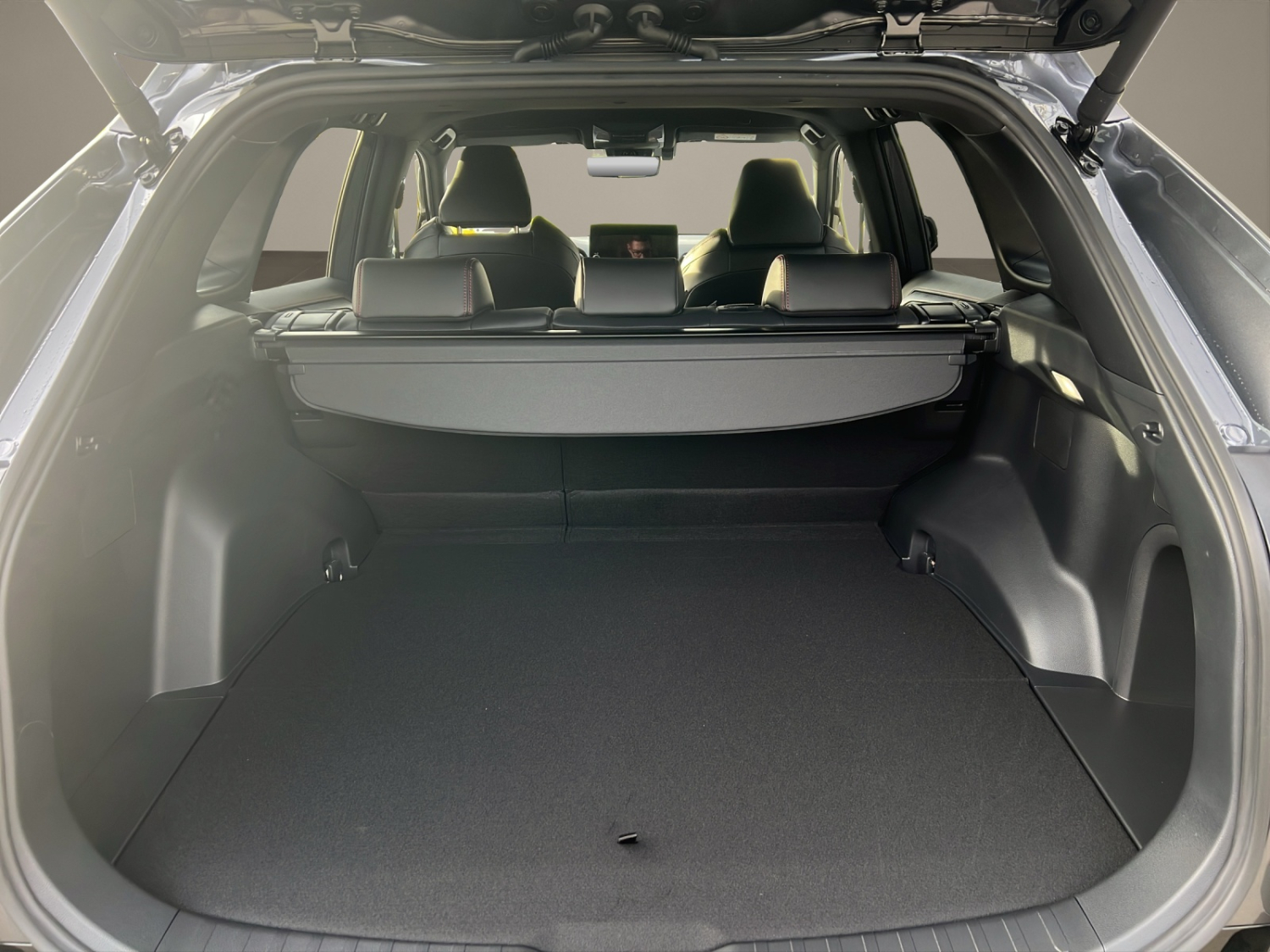 TOYOTA RAV4 2.5 Plug-In-Hybrid Premium-image-17