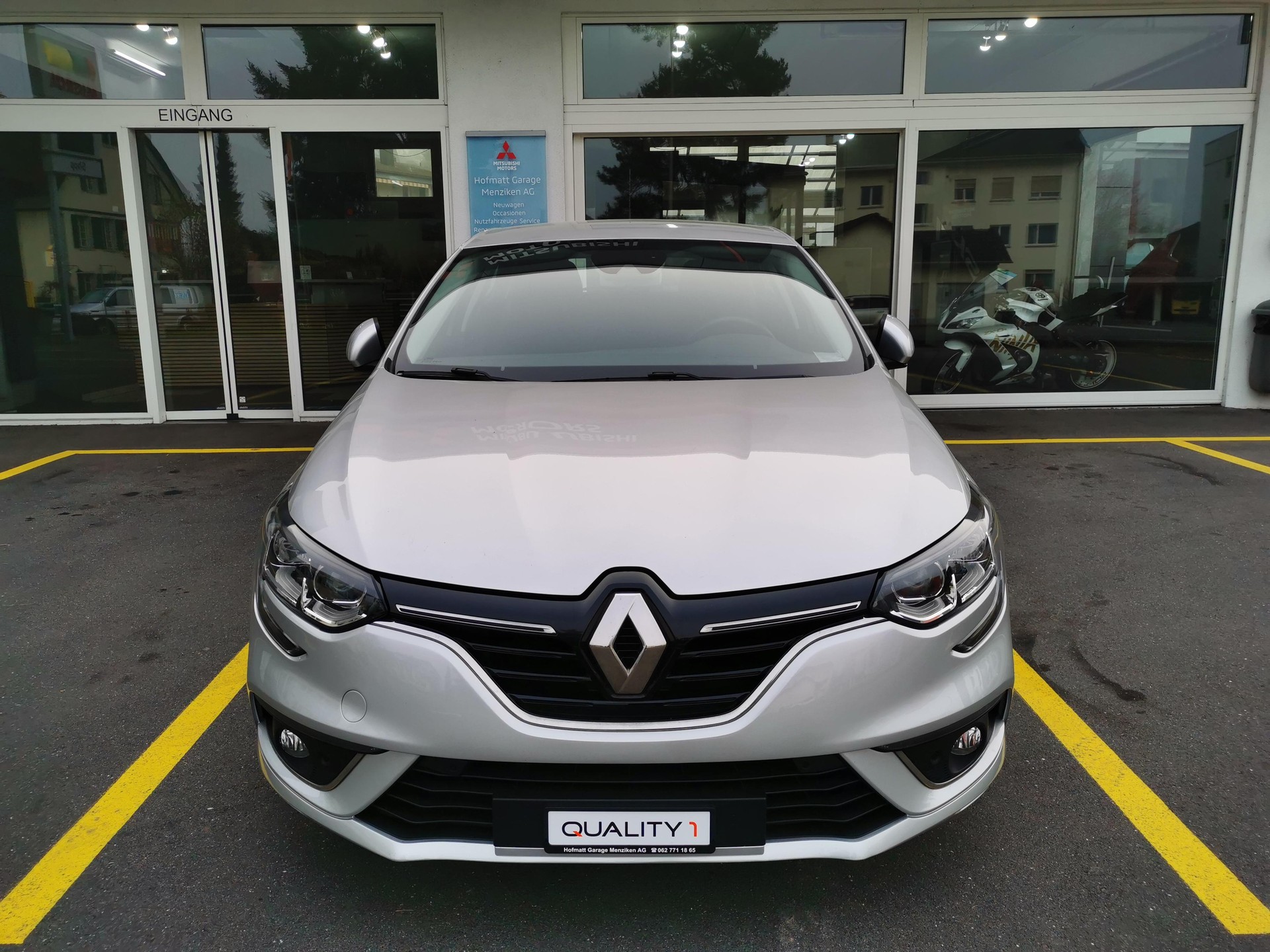 RENAULT Mégane 1.2 TCe Life-image-0