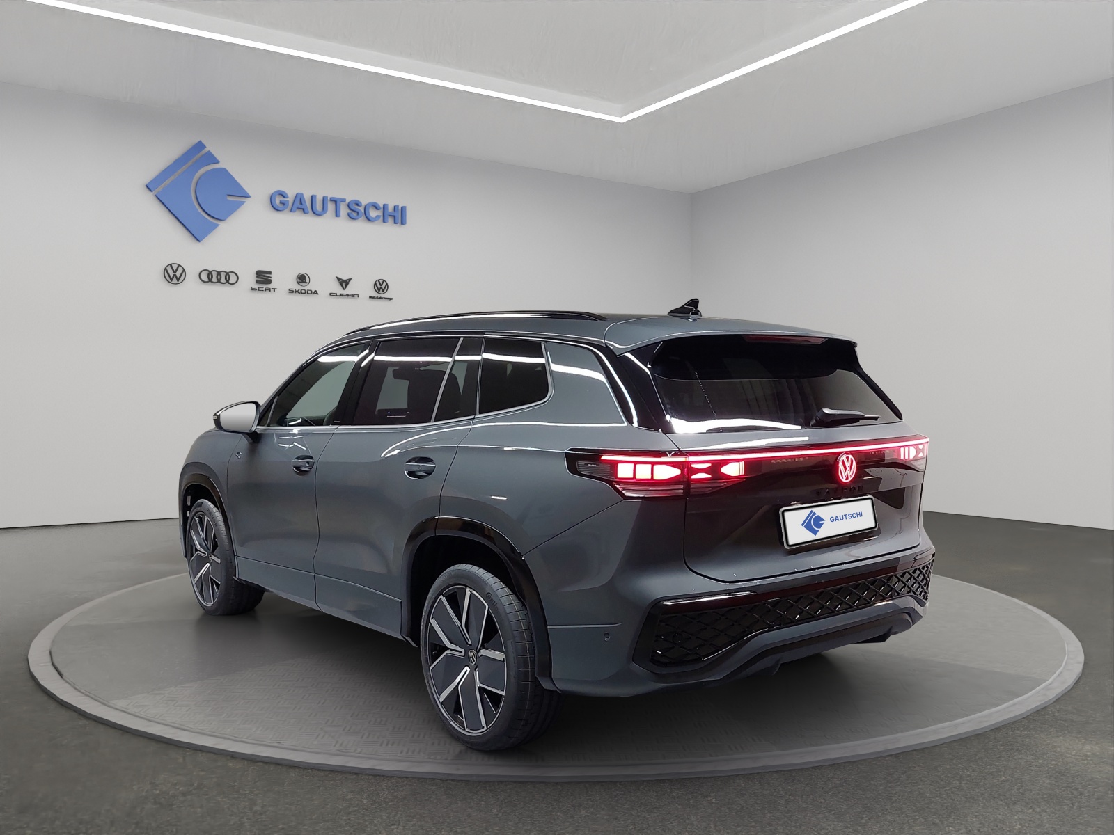 VW Tayron 2.0 TSI R-Line DSG 4Motion-image-2