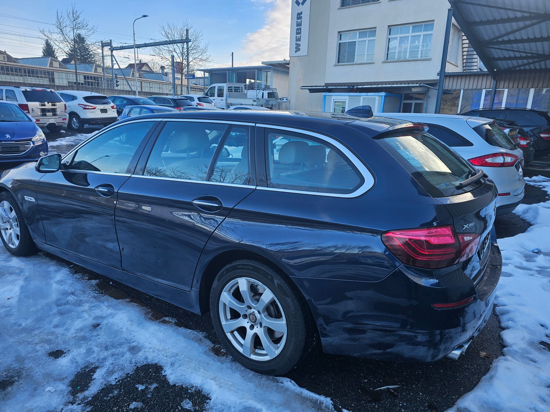 BMW 530d Touring xDrive Luxury Line Steptronic-image-5