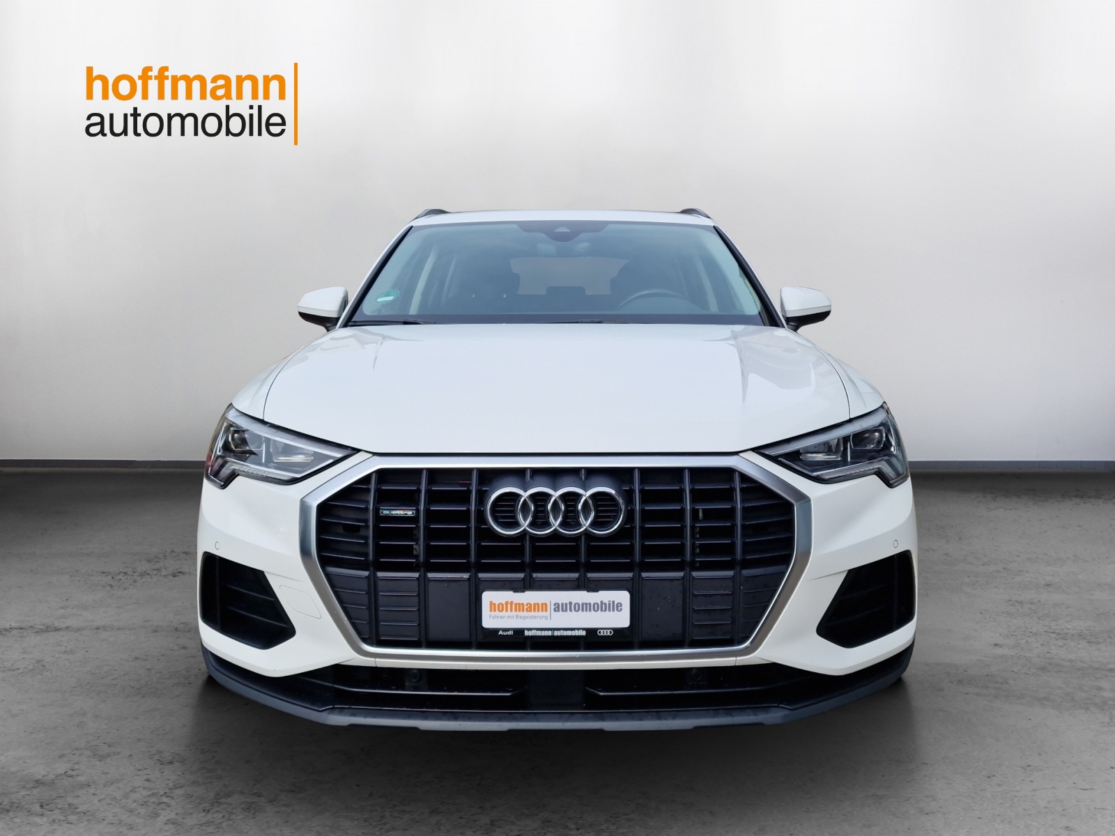 AUDI Q3 35 TDI Attraction quattro S-tronic-image-1