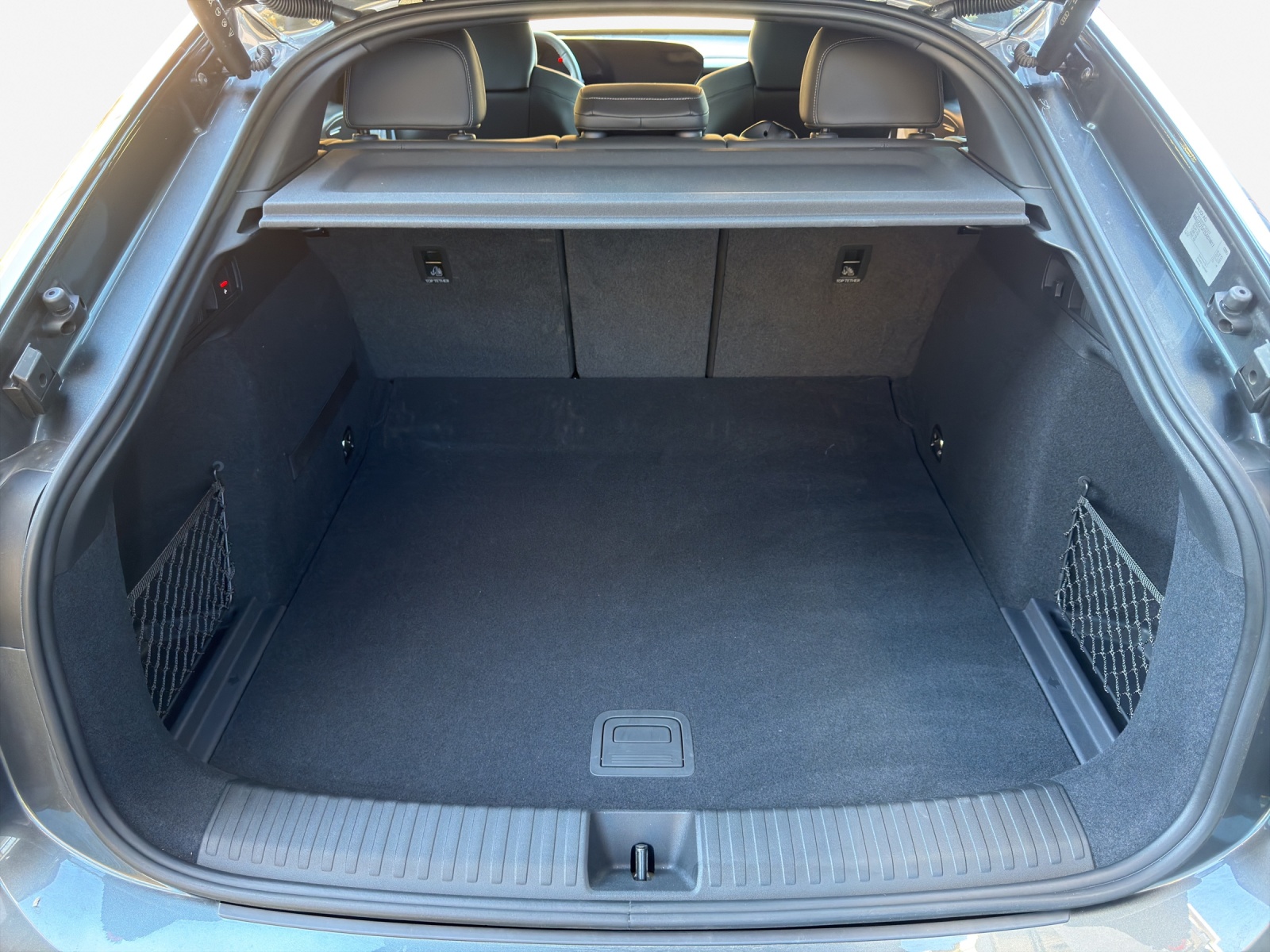 AUDI Q6 Sportback e-tron quattro-image-11