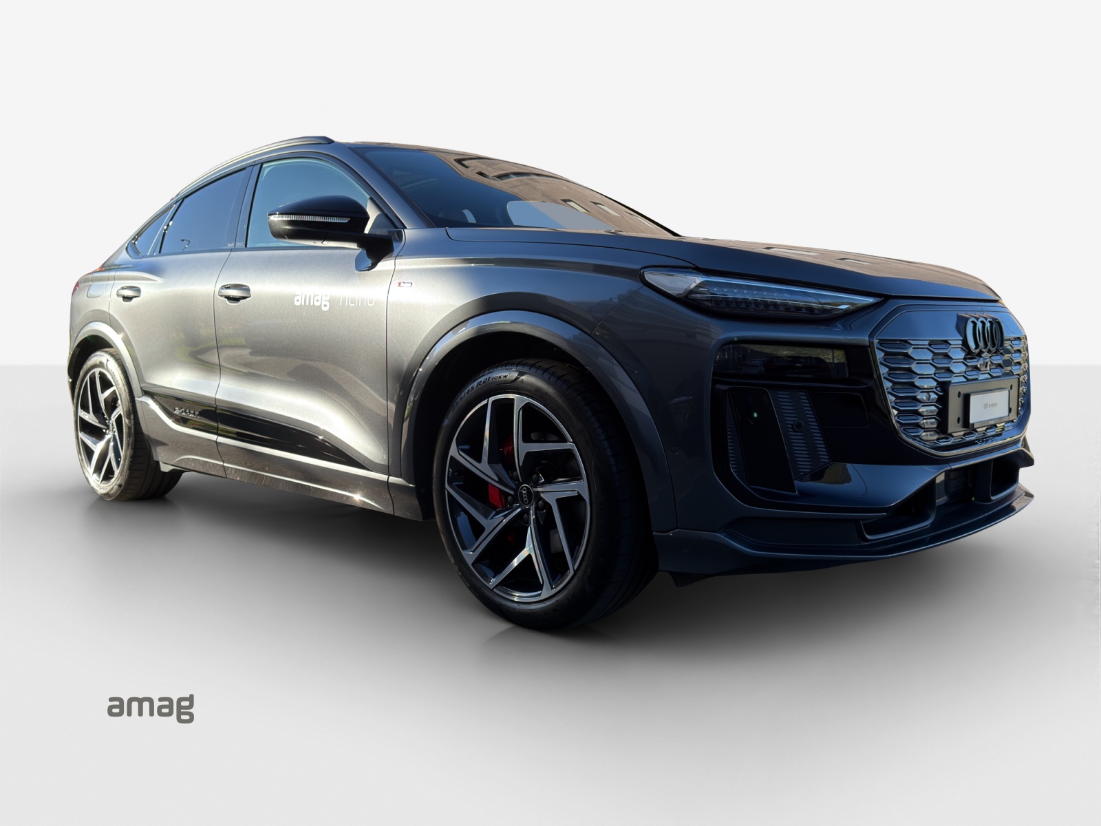 AUDI Q6 Sportback e-tron quattro-image-5