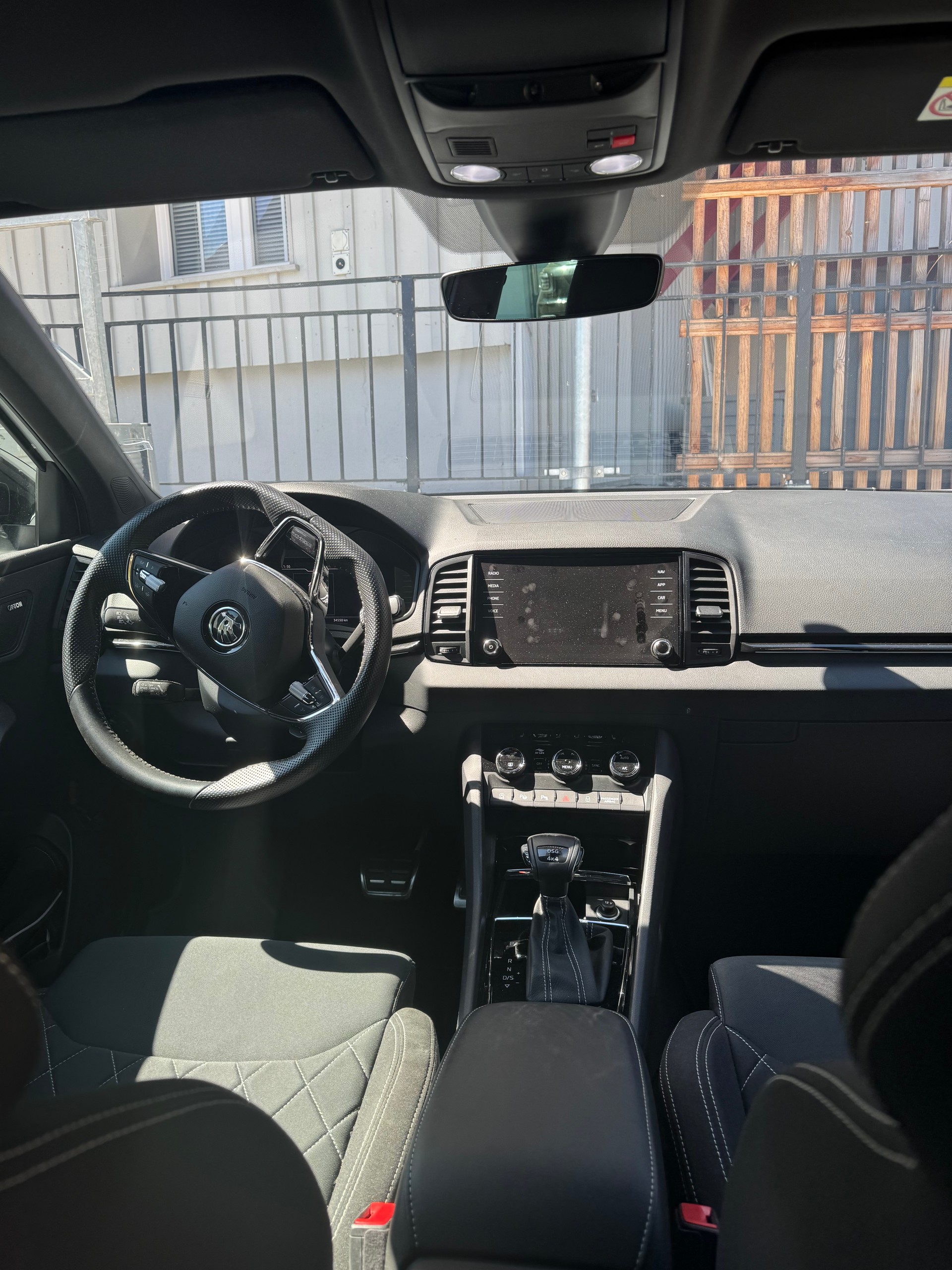 SKODA Karoq 2.0 TSI 4x4-image-0