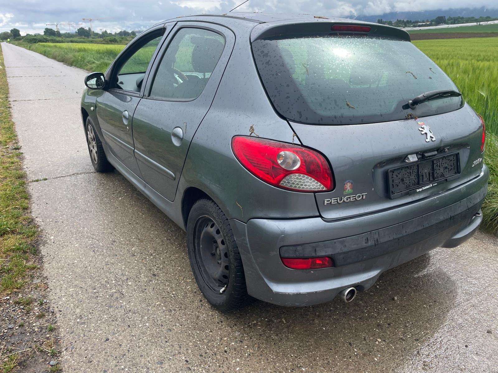 PEUGEOT 206 1.4 Trendy-image-2