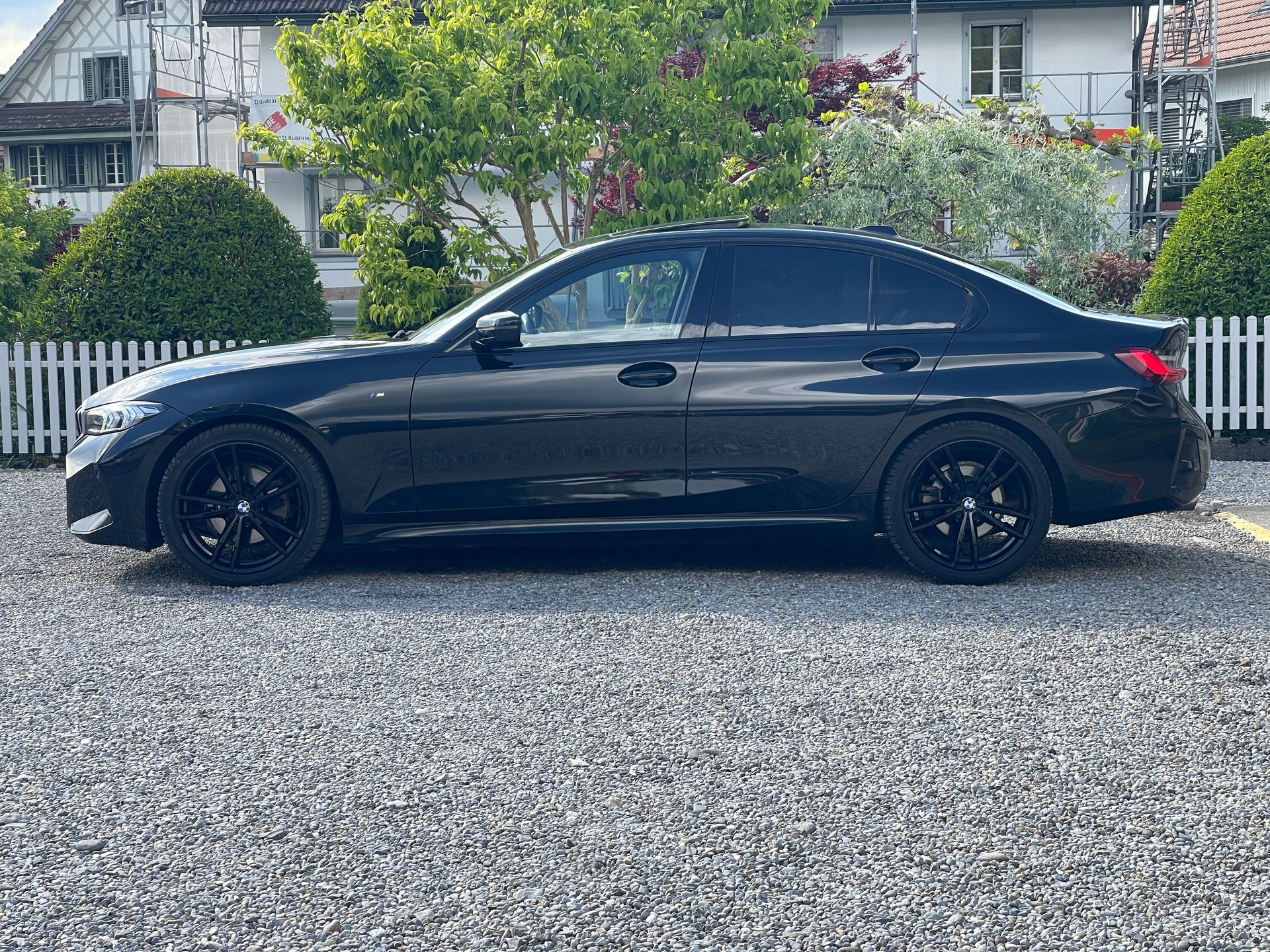 BMW 320d xDrive 48V Steptronic M Sport Pro-image-3