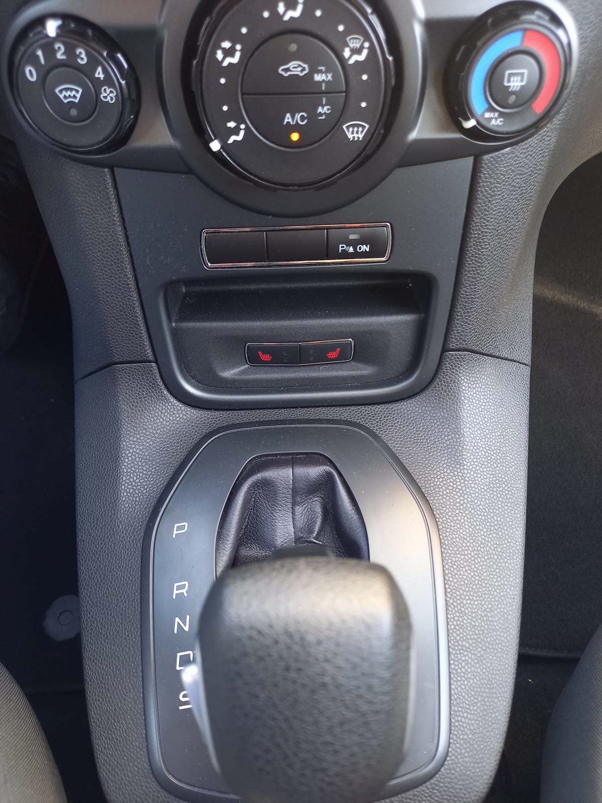 FORD Fiesta 1.0 SCTi Trend PowerShift-image-7