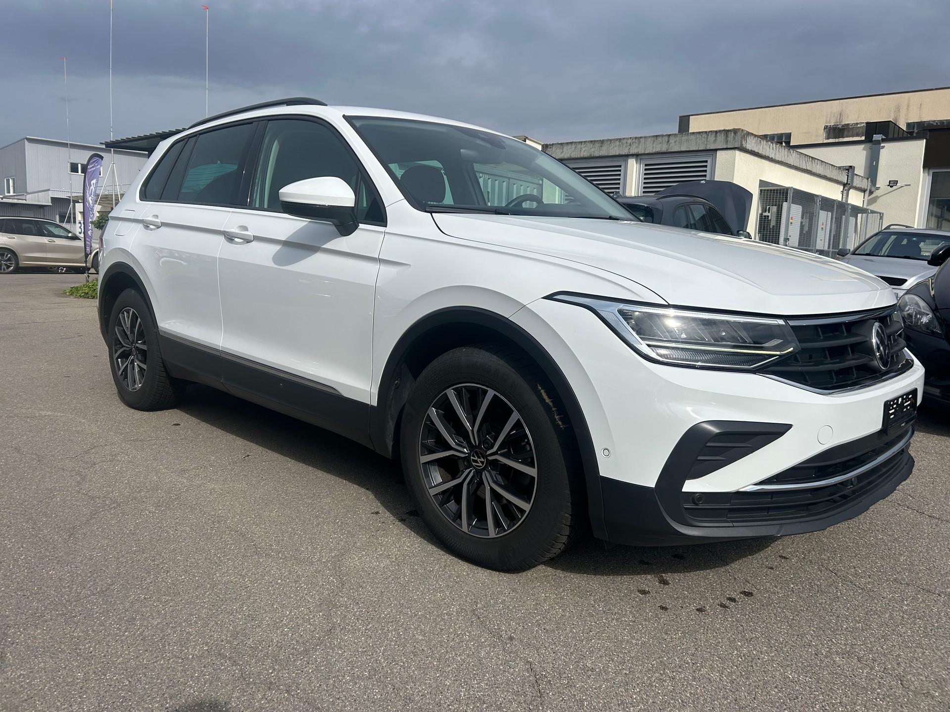 VW Tiguan 1.5TSI Evo Comfortline DSG-image-2