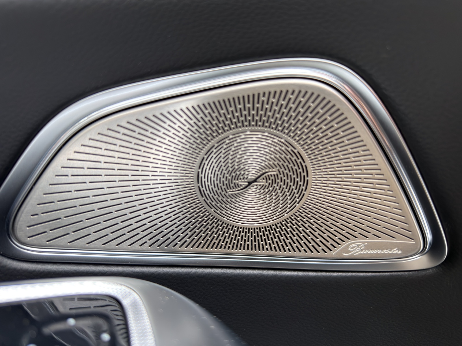 MERCEDES-BENZ E 220 d T 4Matic 9G-Tronic-image-17