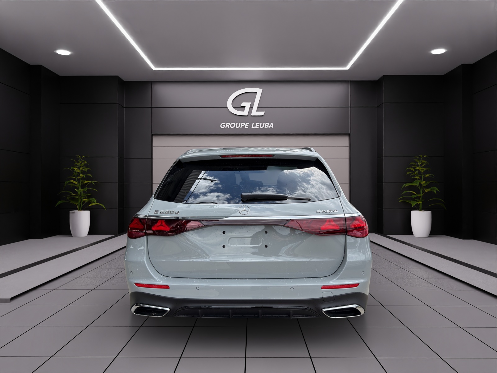 MERCEDES-BENZ E 220 d T 4Matic 9G-Tronic-image-10
