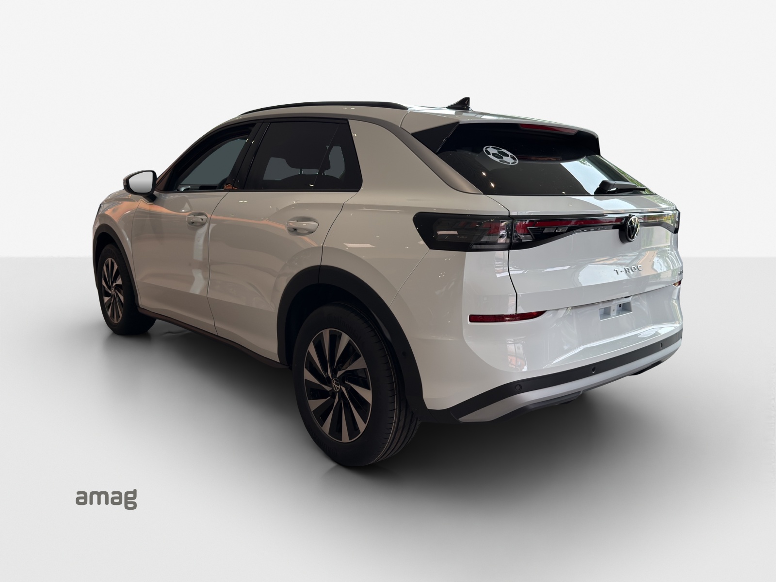 VW T-Roc 1.5 eTSI mHEV Life DSG-image-2