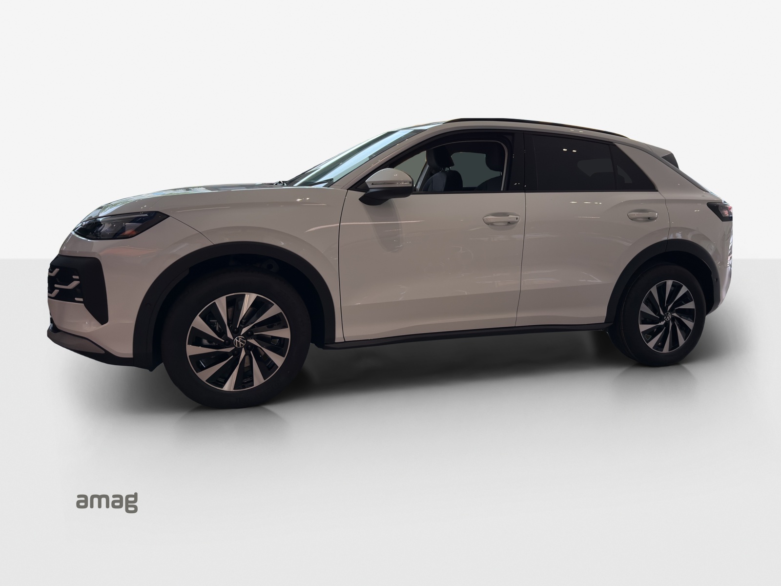 VW T-Roc 1.5 eTSI mHEV Life DSG-image-1