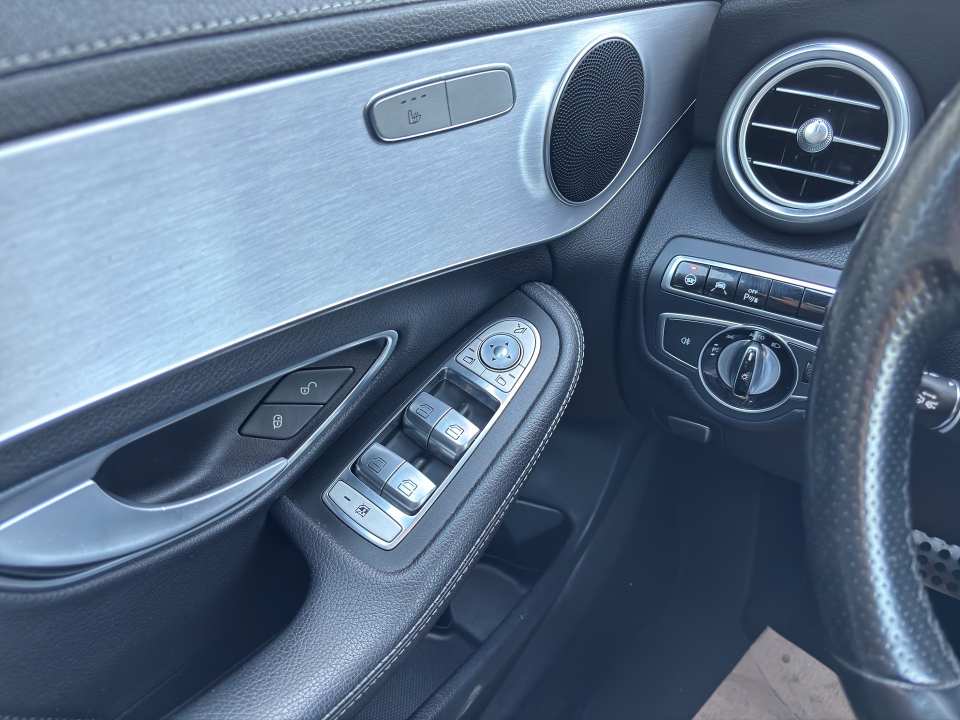 MERCEDES-BENZ C 250 BlueTEC Avantgarde 4Matic 7G-Tronic-image-12