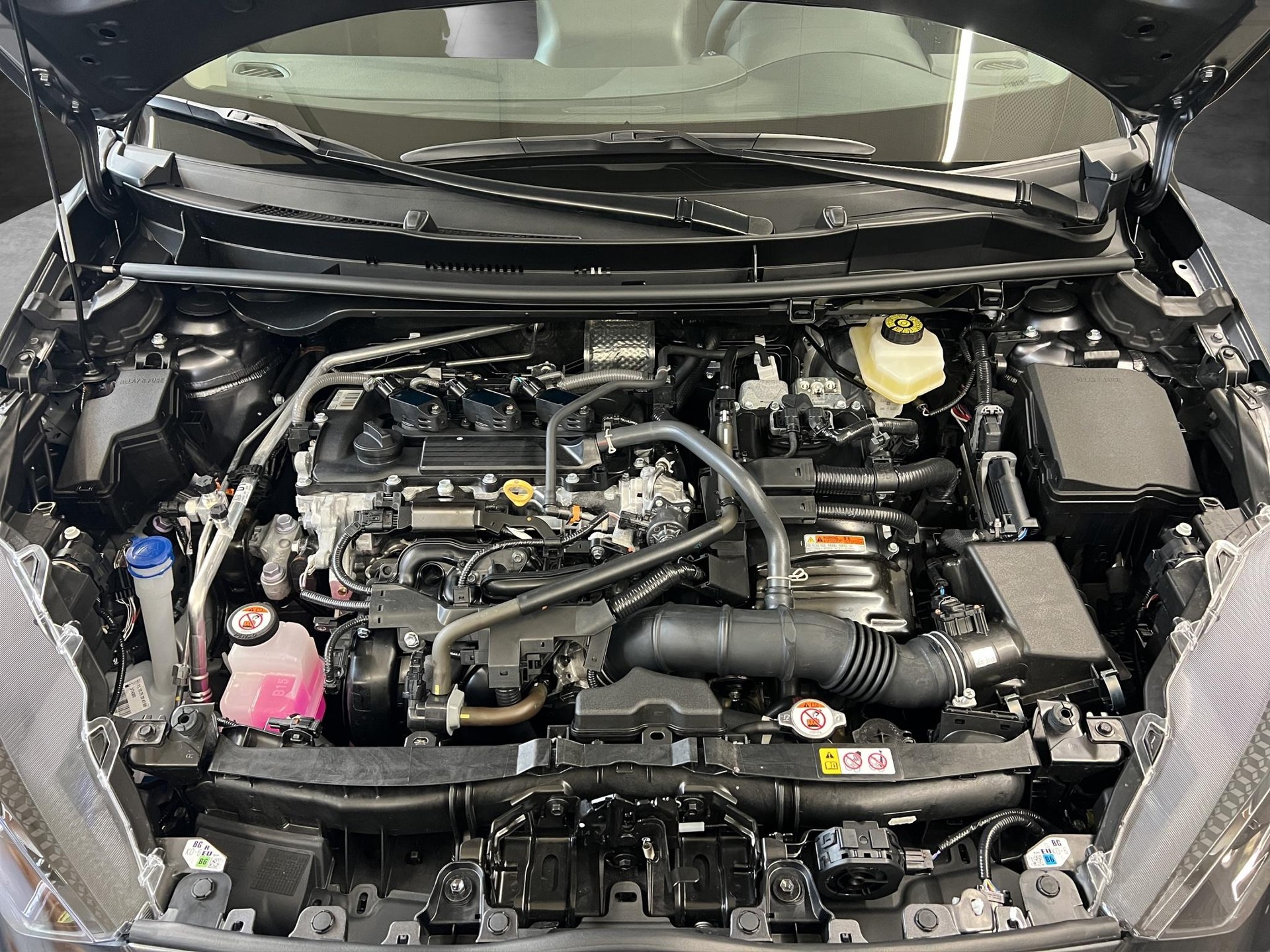TOYOTA Yaris 1.5 VVT-i HSD Trend-image-18