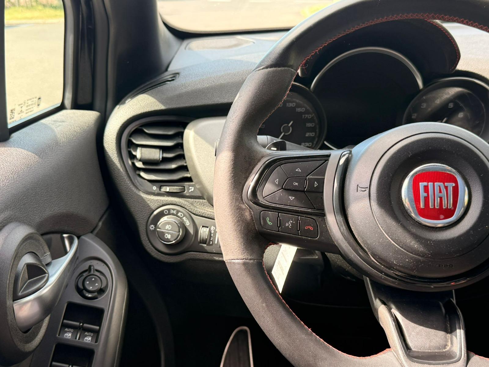 FIAT 500X 1.3 GSE Sport-image-11