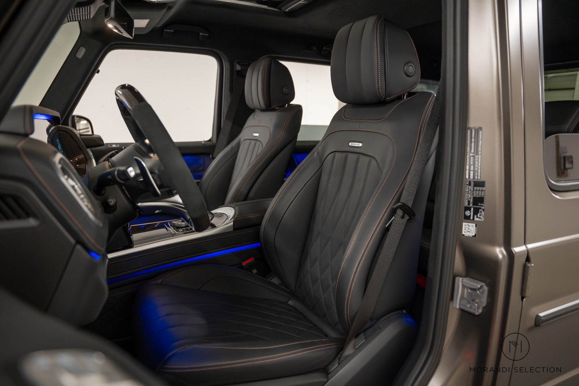 MERCEDES-BENZ G 63 AMG-image-16
