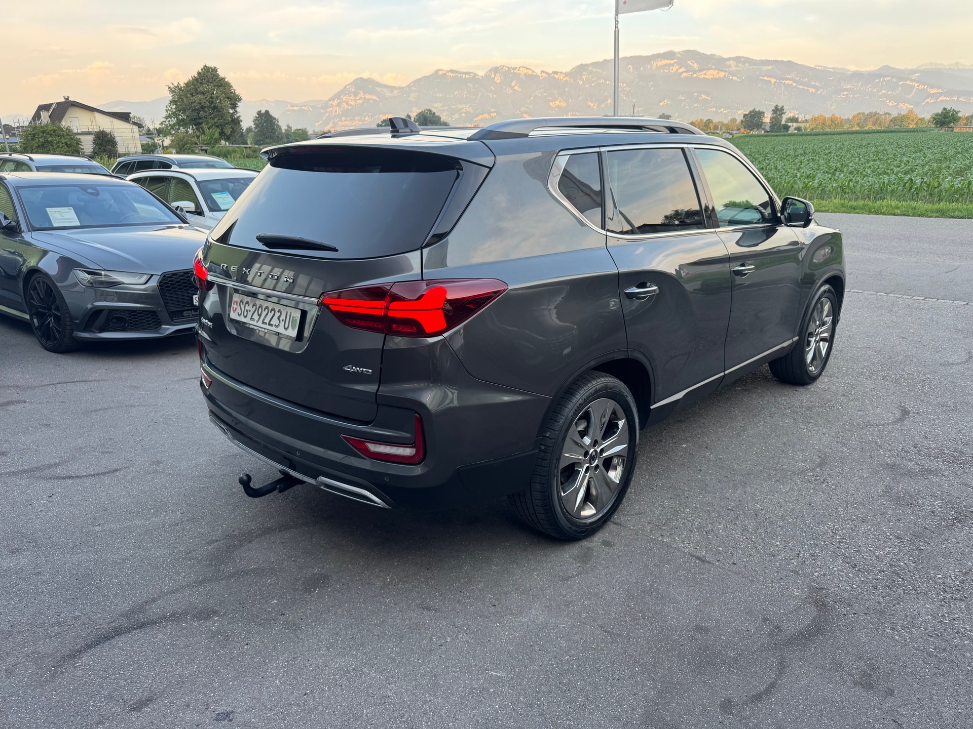 KGM-SsangYong Rexton 2.2 CRDi Sapphire 4WD AT-image-7