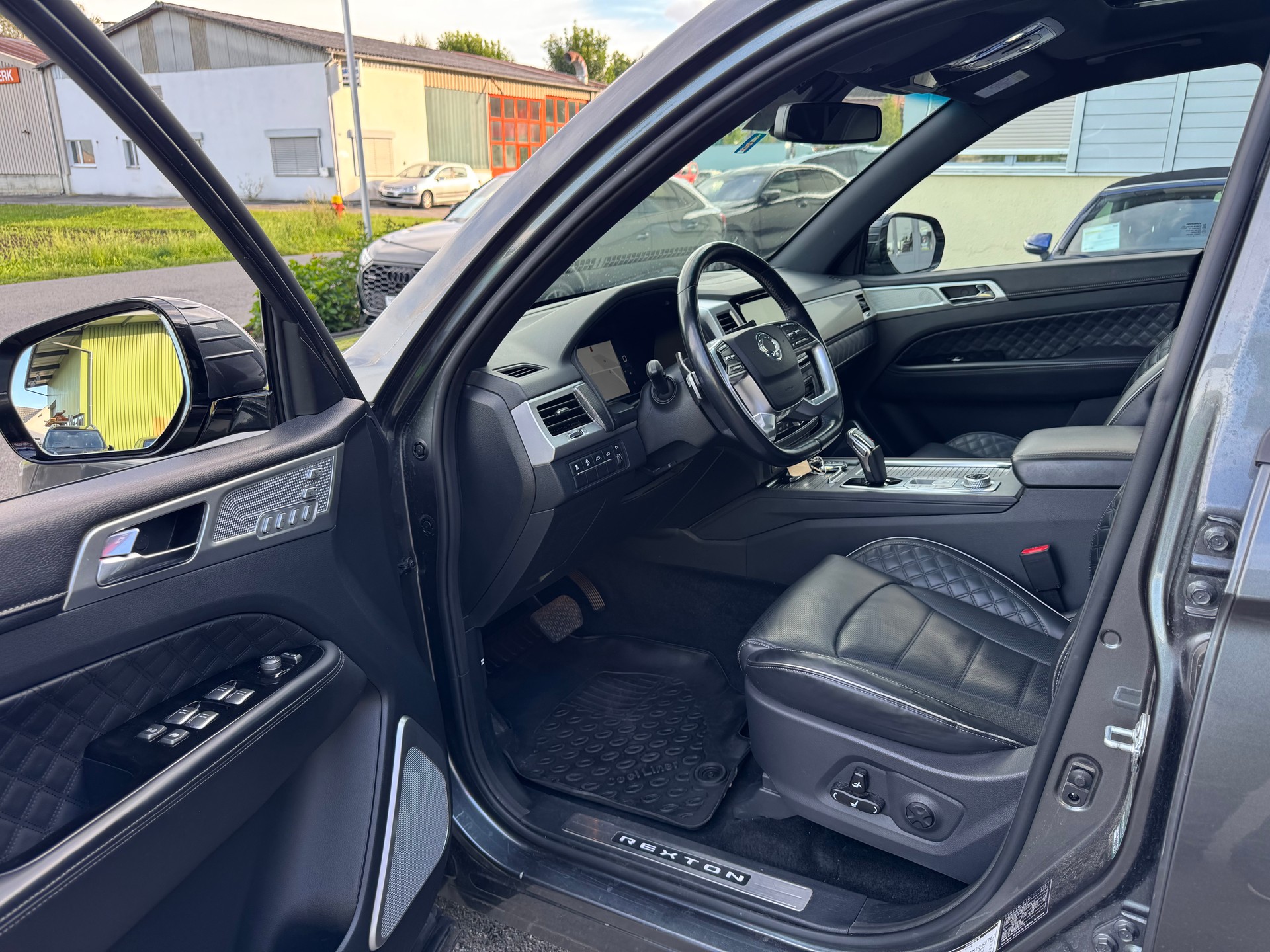 KGM-SsangYong Rexton 2.2 CRDi Sapphire 4WD AT-image-13