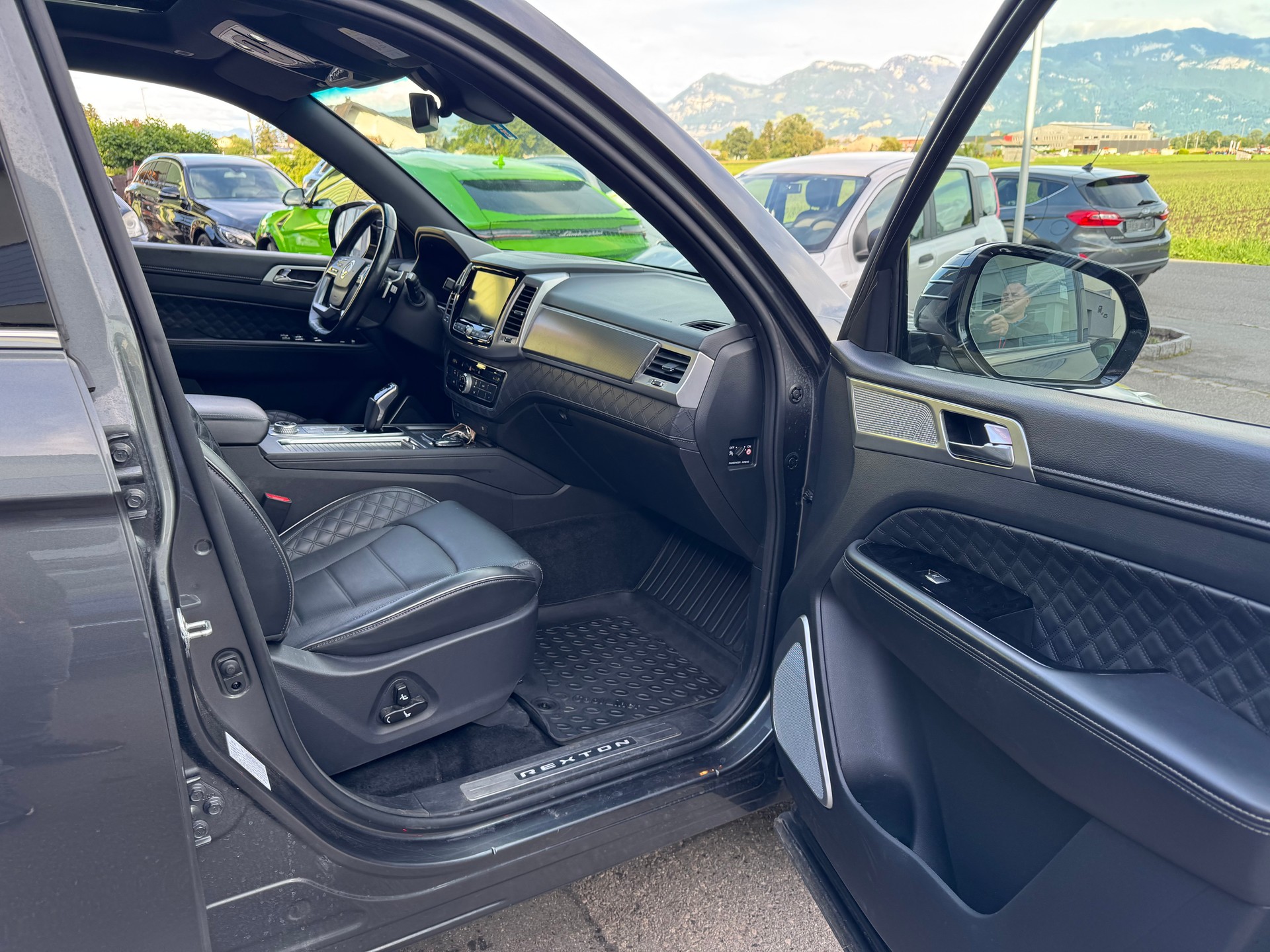 KGM-SsangYong Rexton 2.2 CRDi Sapphire 4WD AT-image-9