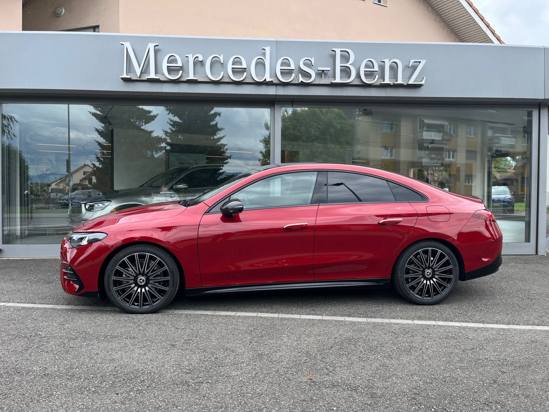 MERCEDES-BENZ CLA 220 8G-DCT 4Matic-image-2