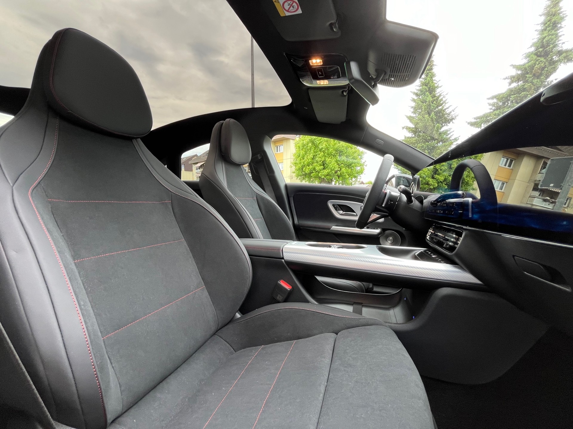 MERCEDES-BENZ CLA 220 8G-DCT 4Matic-image-11