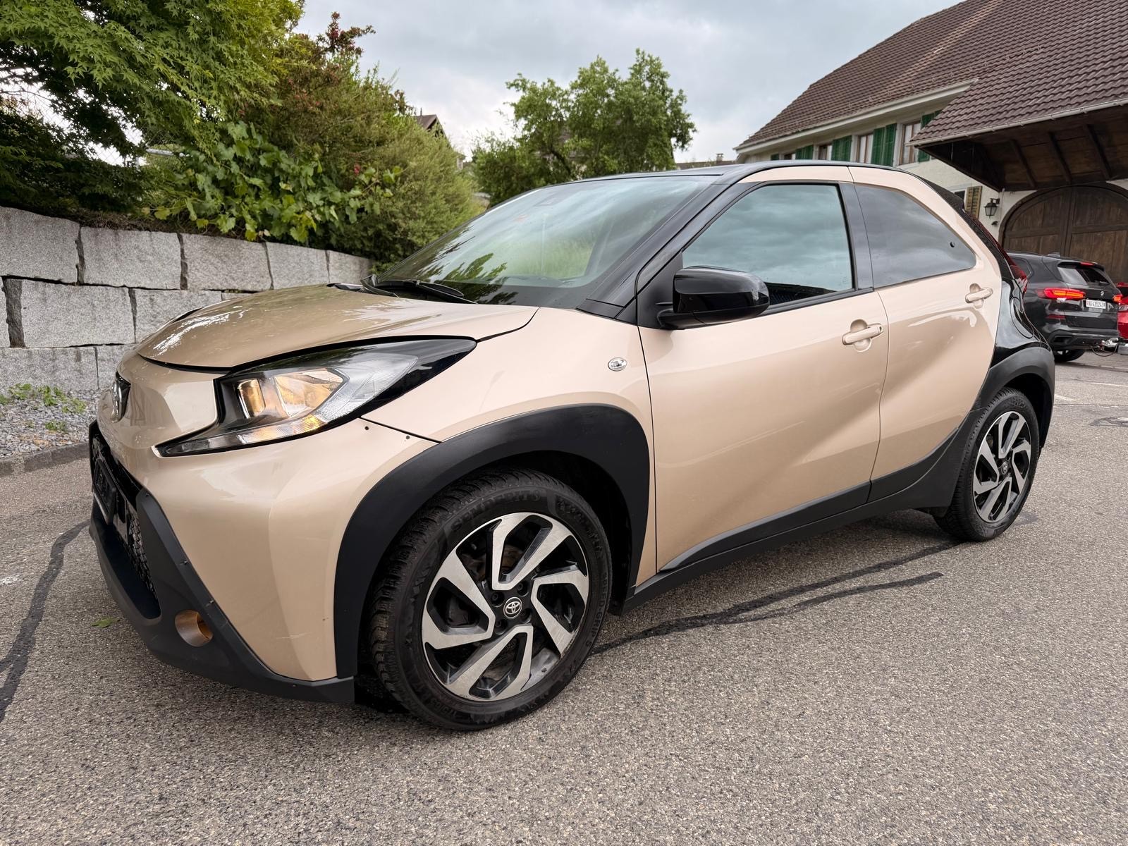 TOYOTA Aygo X 1.0 VVT-i Comfort-image-0