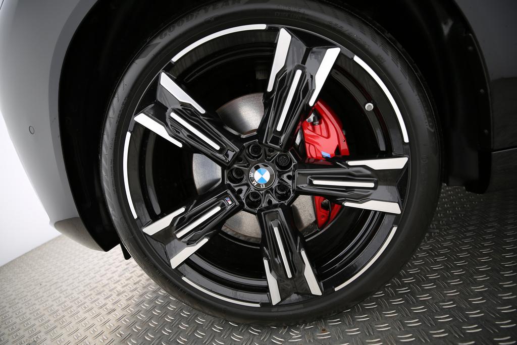 BMW X3 M50i-image-16